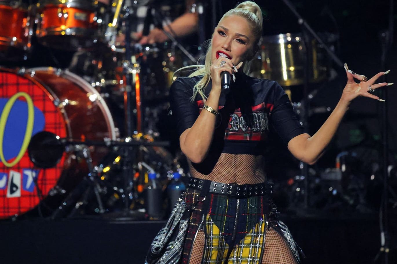 Gwen Stefani: Bei einem Konzert in Los Angeles traten viele Superstars auf, um Spenden für Opfer der kalifornischen Feuer zu sammeln.