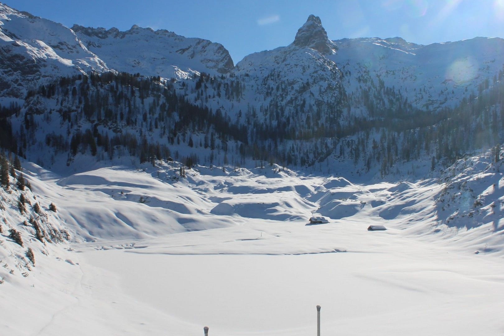 Blick vom Kärlingerhaus am Funtensee: Die Aufnahme einer Webcam zeigt, wie es am Montagvormittag dort aussieht.