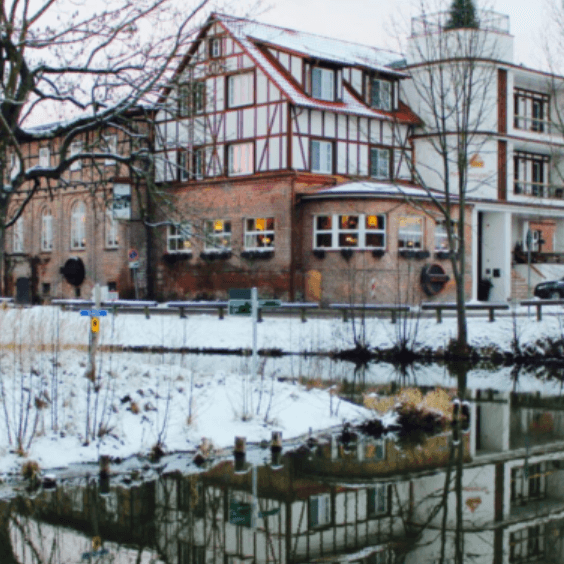 Gönnen Sie sich eine wohlverdiente Pause und entdecken Sie pure Entspannung im idyllischen Spreewald.