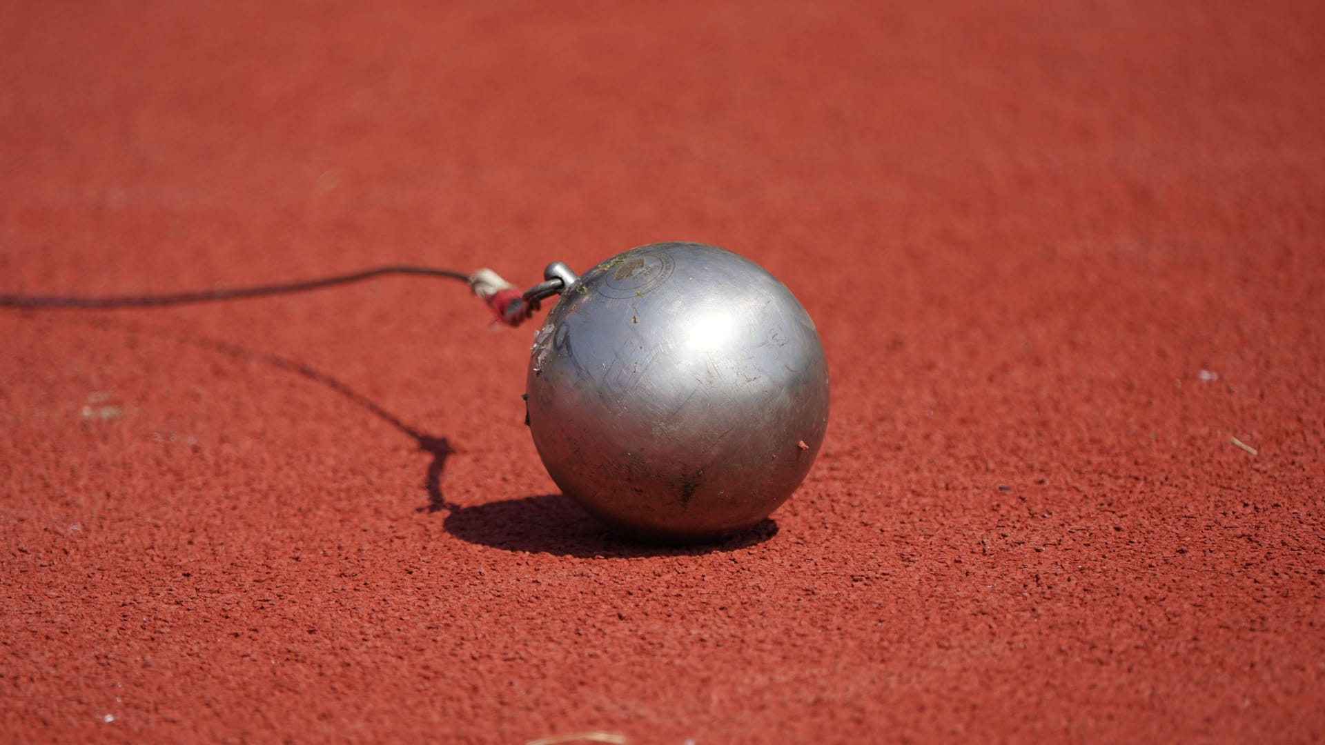 Ein Hammer, wie er in der Leichtathletik eingesetzt wird (Symbolbild).