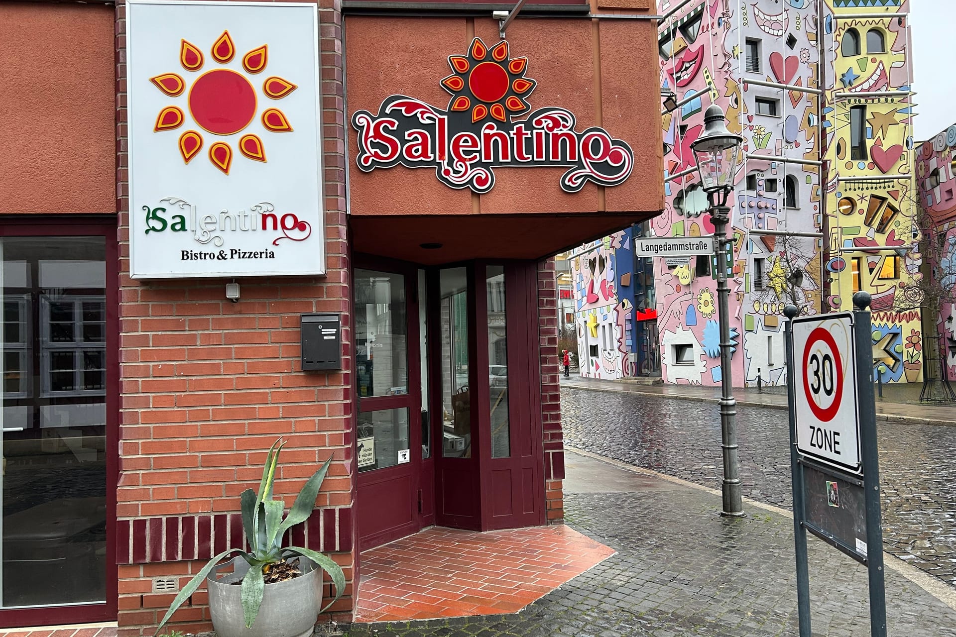 Der Eingang zur Pizzeria Salentino: Hier sind die Türen bald wieder geöffnet.