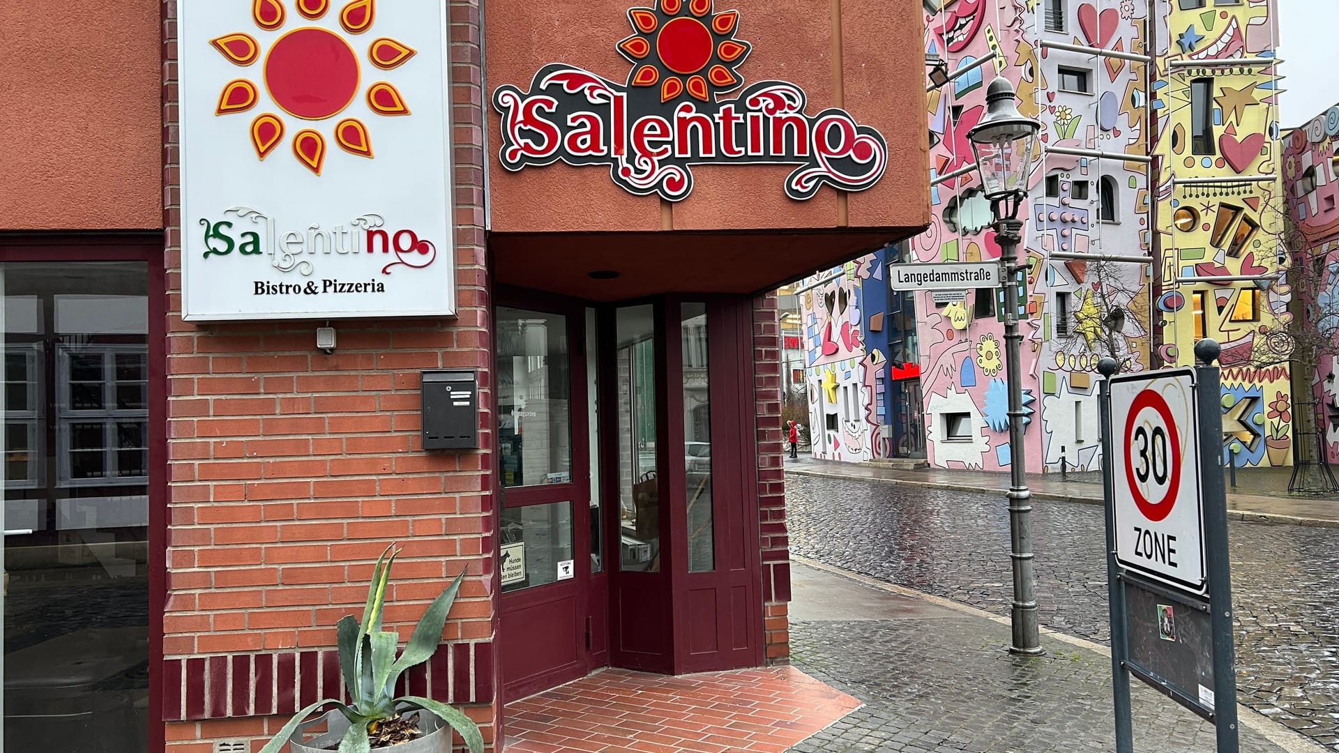 Der Eingang zur Pizzeria Salentino: Hier sind die Türen bald wieder geöffnet.