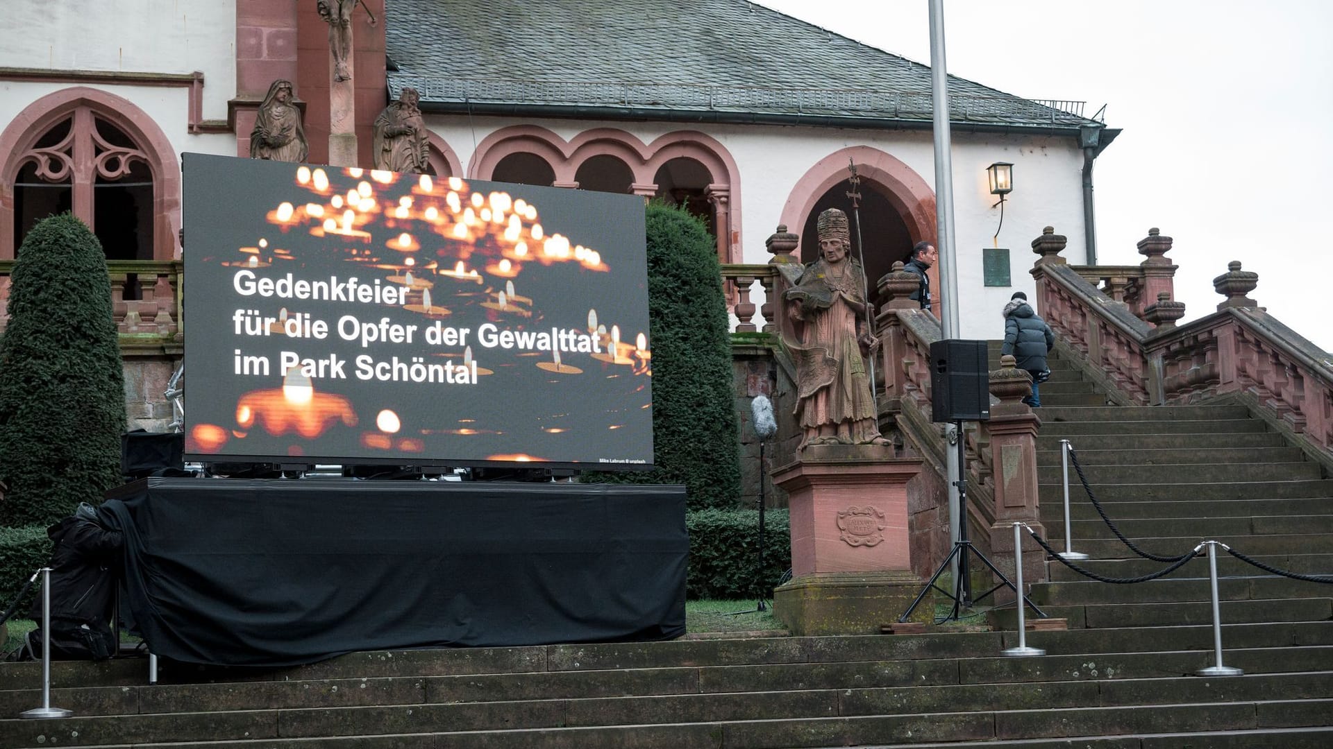 Nach tödlichem Angriff in Aschaffenburg - Trauerfeier