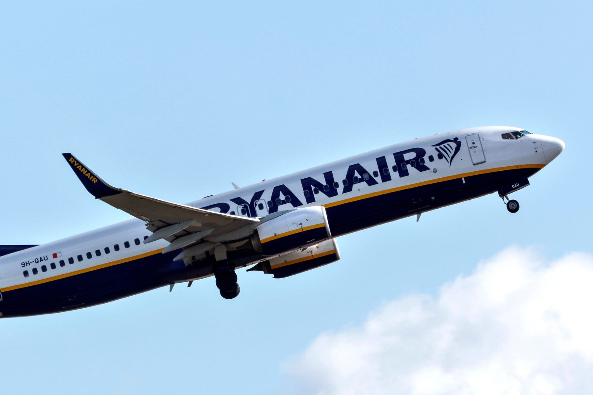 Ein Flug von Ryanair musste von Berlin nach Hannover umgeleitet werden. (Symbolbild)