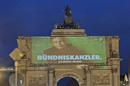 Projektion von Habeck in München: Die Partei hatte dafür laut Polizei keine Genehmigung.