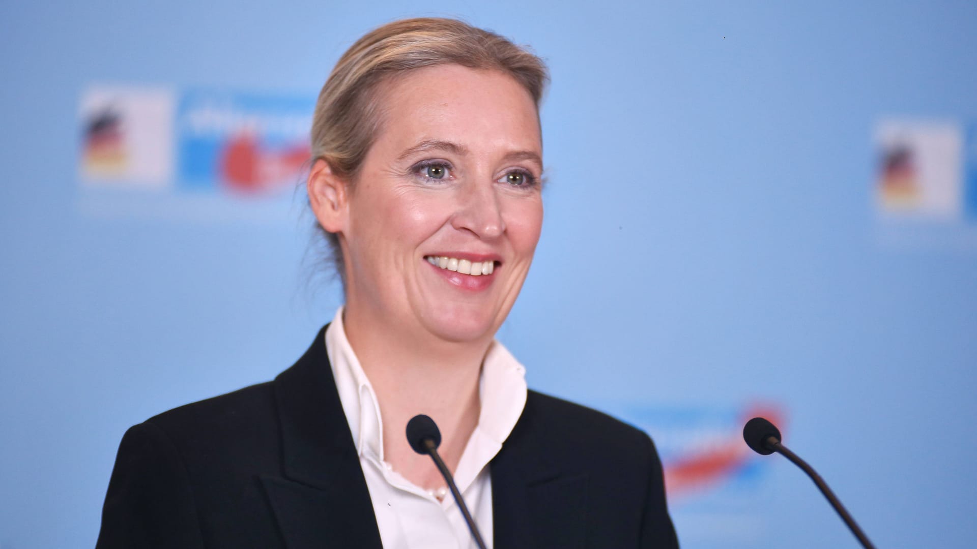 Alice Weidel spricht bei einer Pressekonferenz (Archivbild): Traf sie sich ungewöhnlich häufig mit dem chinesischen Botschafter?