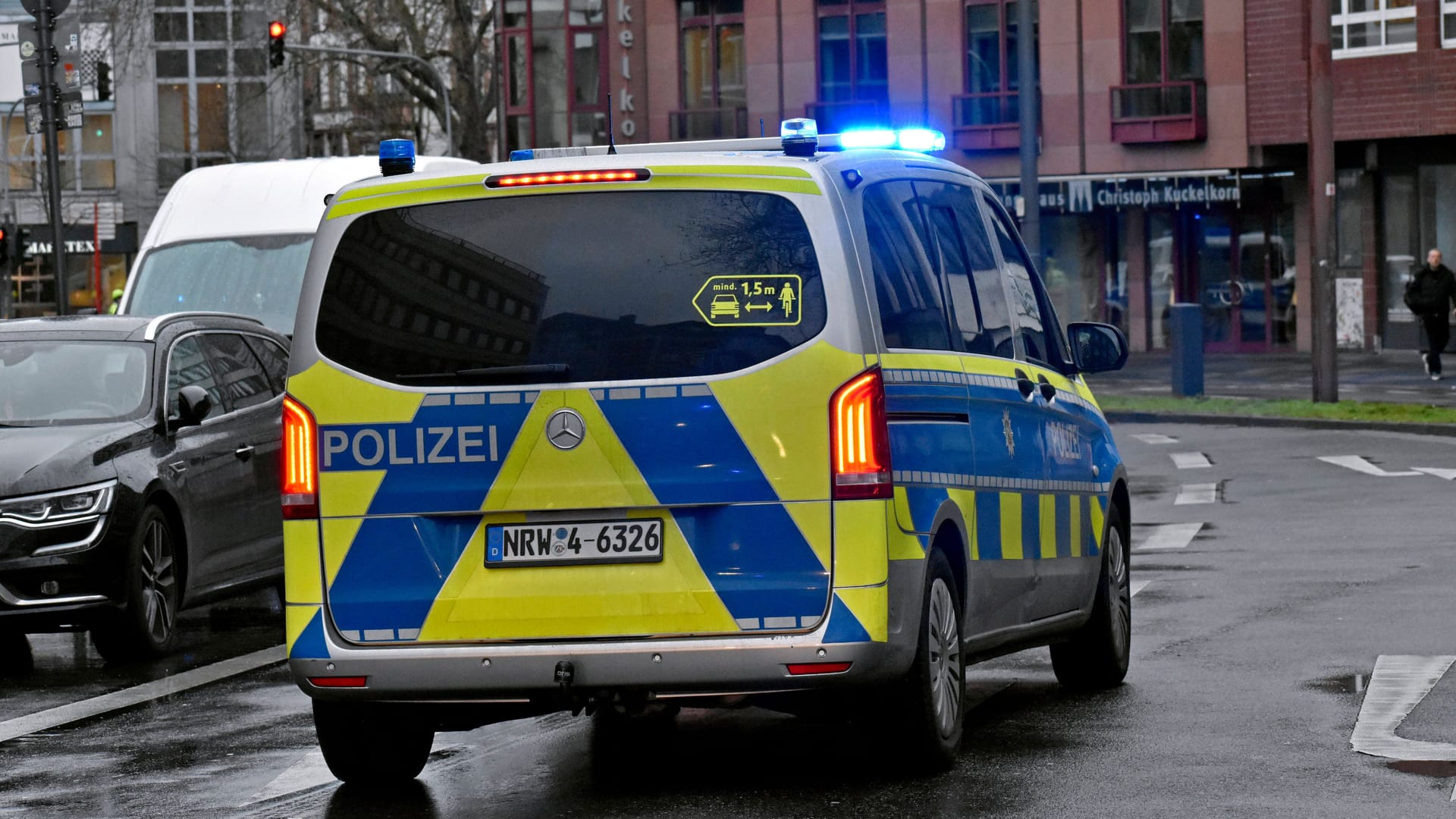 Kölner Polizei im Einsatz. (Symbolfoto)