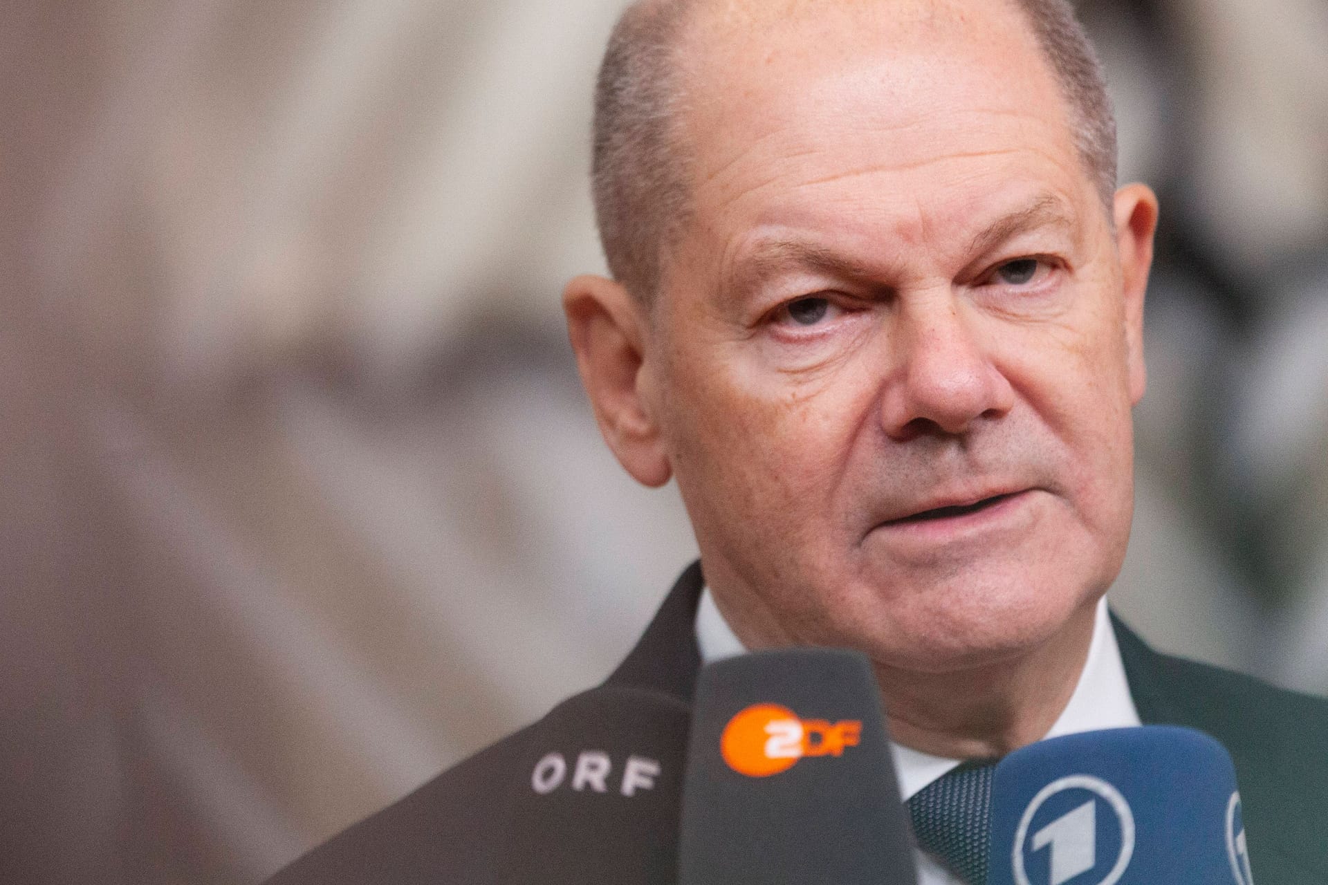 Bundeskanzler Olaf Scholz (SPD): Laut einem Medienbericht soll er Milliardenhilfen an die Ukraine blockieren.