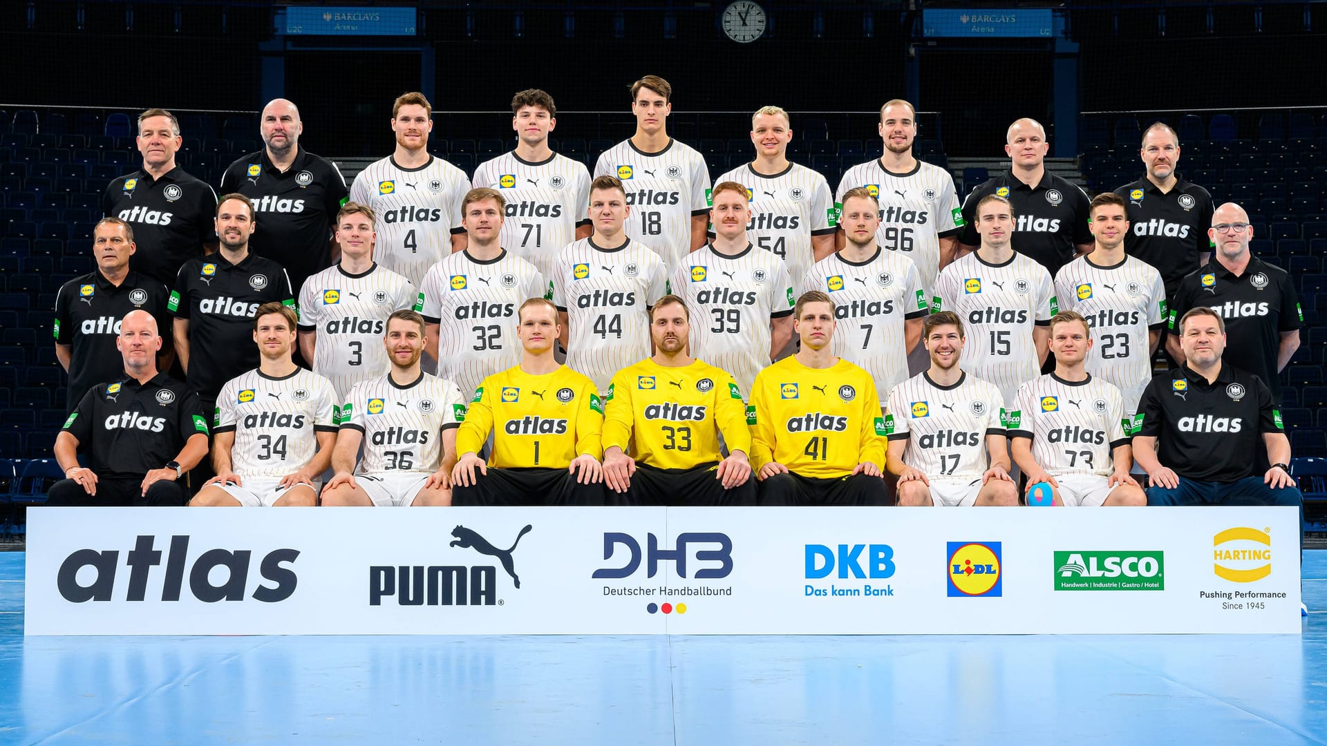 Der erste große Titel seit der Europameisterschaft 2016: Das ist das Ziel der deutschen Handball-Nationalmannschaft bei der Weltmeisterschaft in Dänemark, Kroatien und Norwegen. Bundestrainer Alfred Gíslason will mit seiner Mannschaft nach der Silbermedaille bei Olympia den nächsten Schritt machen. Diesen Kader hat er für die Mission ausgewählt.