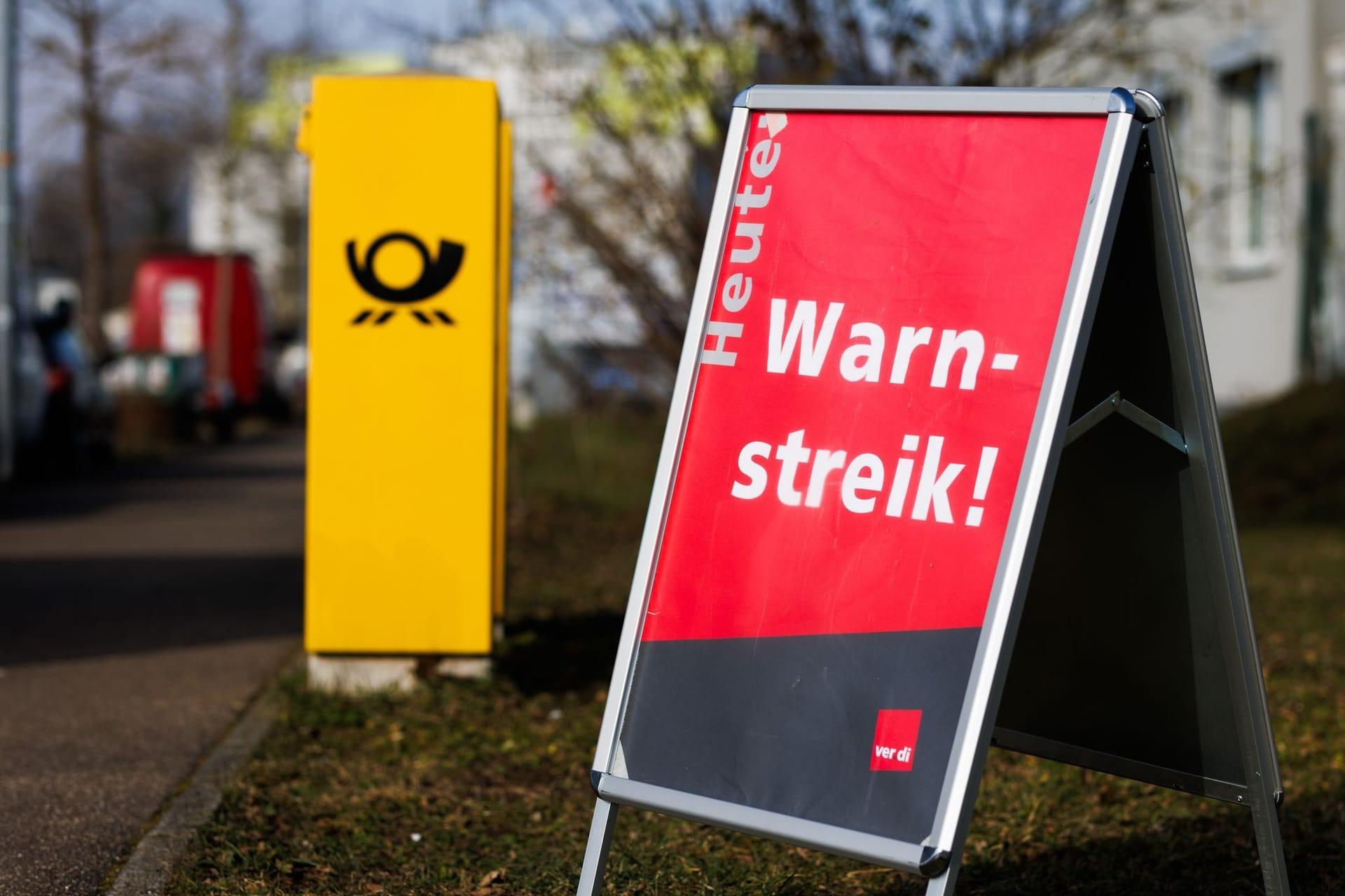 Verdi bestreikt Paketzentren der Post