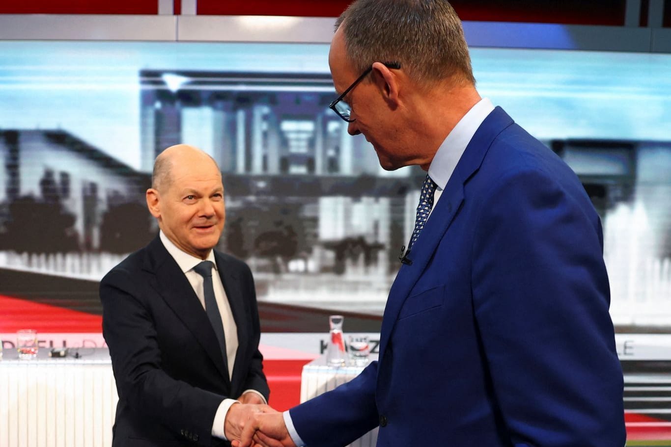 Olaf Scholz (SPD) und Friedrich Merz (CDU) bei einer der zahlreichen TV-Debatten.