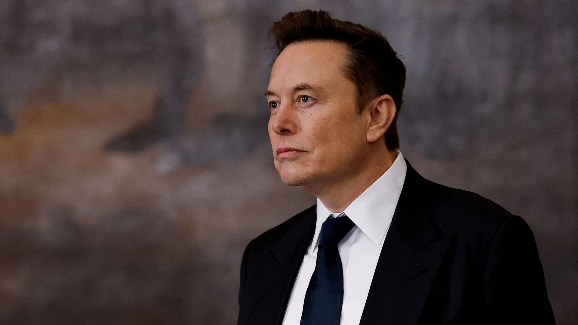 Elon Musk wird jeden Tag mächtiger: Der Milliardär hat die Kontrolle über Millionen von Regierungsdaten.