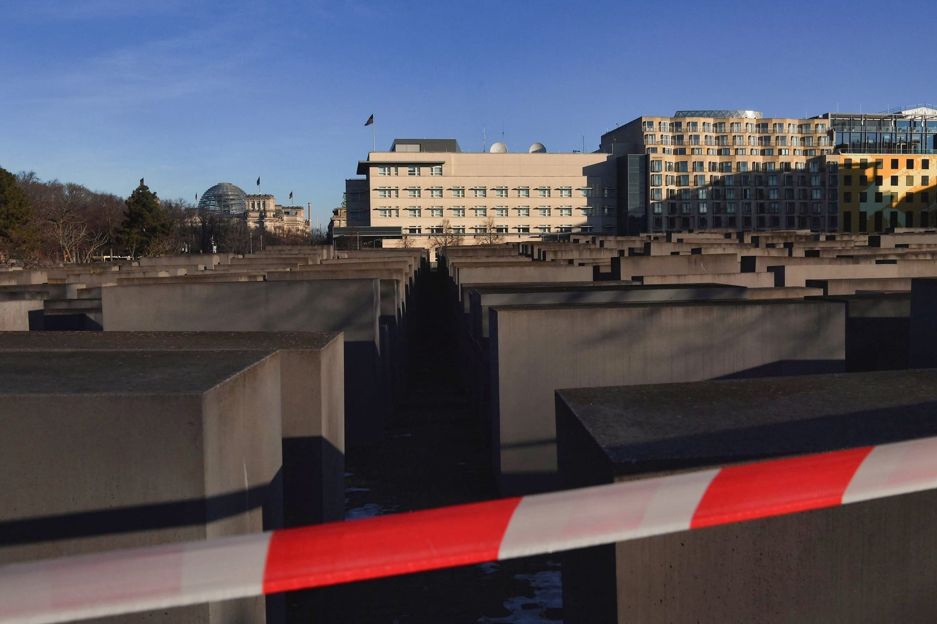 Nach dem Angriff am Holocaust-Denkmal in Berlin