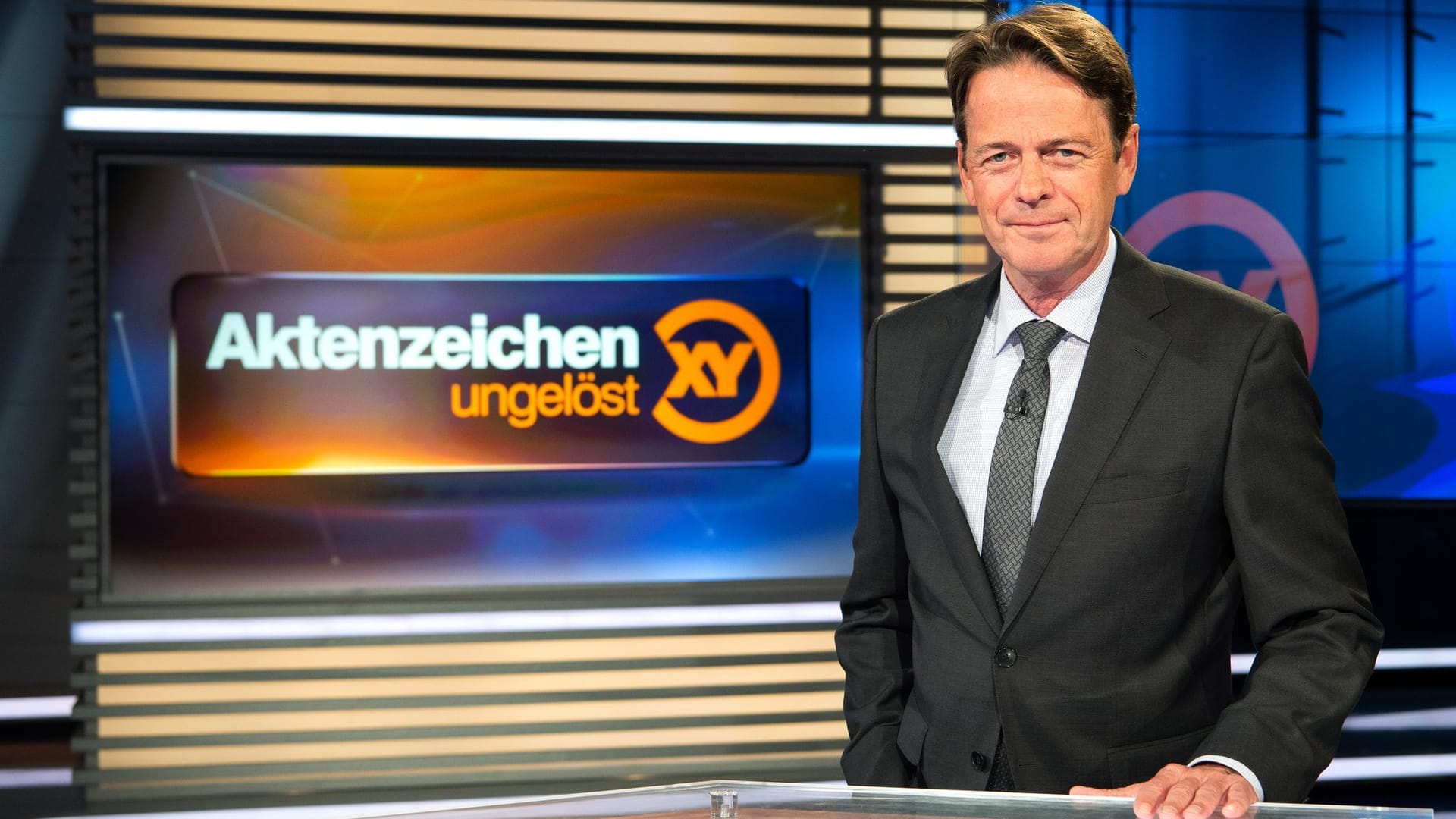 Rudi Cerne moderiert seit 2002 das ZDF-Format "Aktenzeichen XY... Ungelöst" (Archivfoto): Er warnte am Mittwochabend vor dem Verhalten eines Juwelierladenbesitzers.