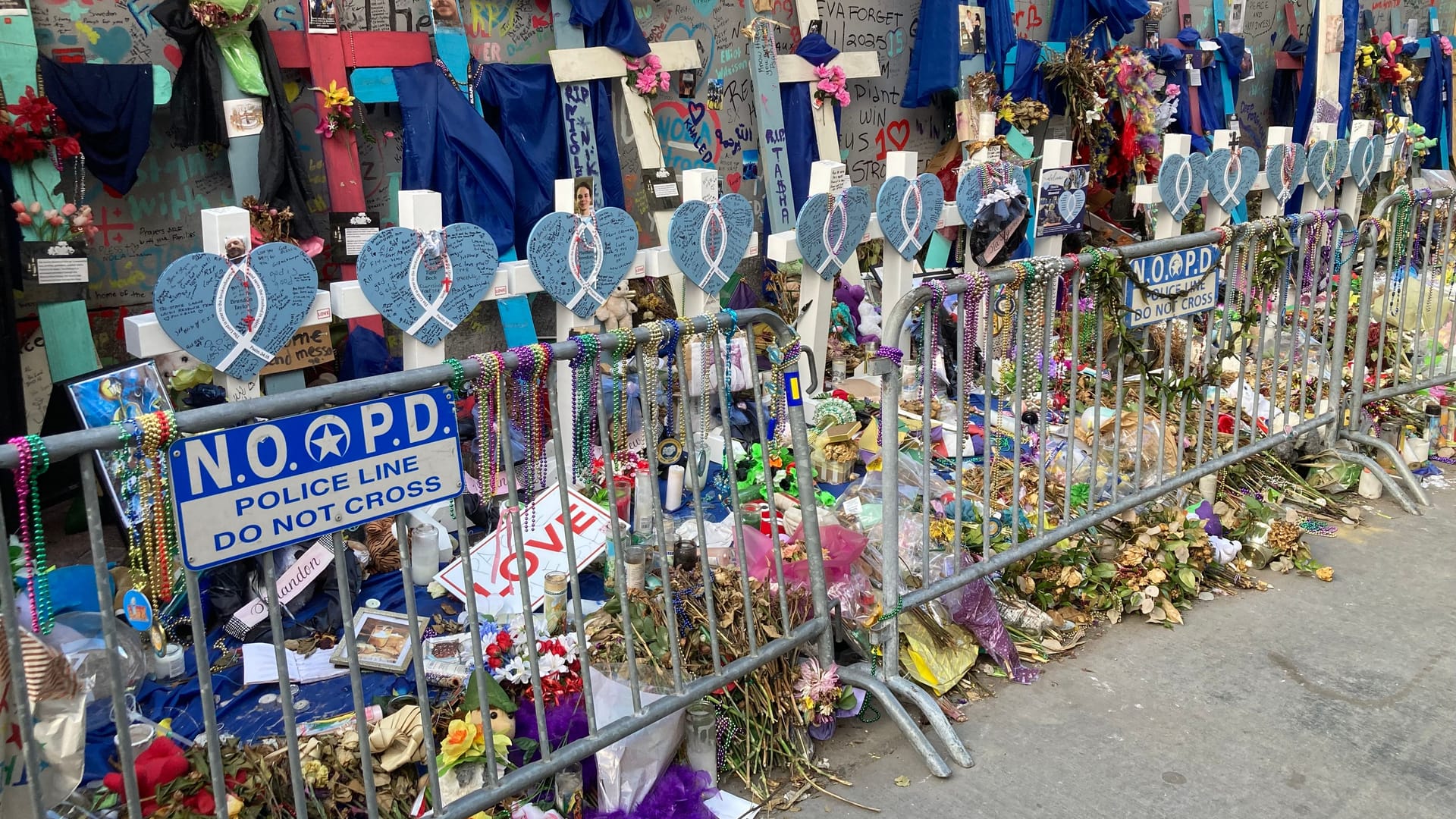 Erinnerung an die Opfer des Anschlags vom 1. Januar: Gedenkstätte an der Bourbon Street.