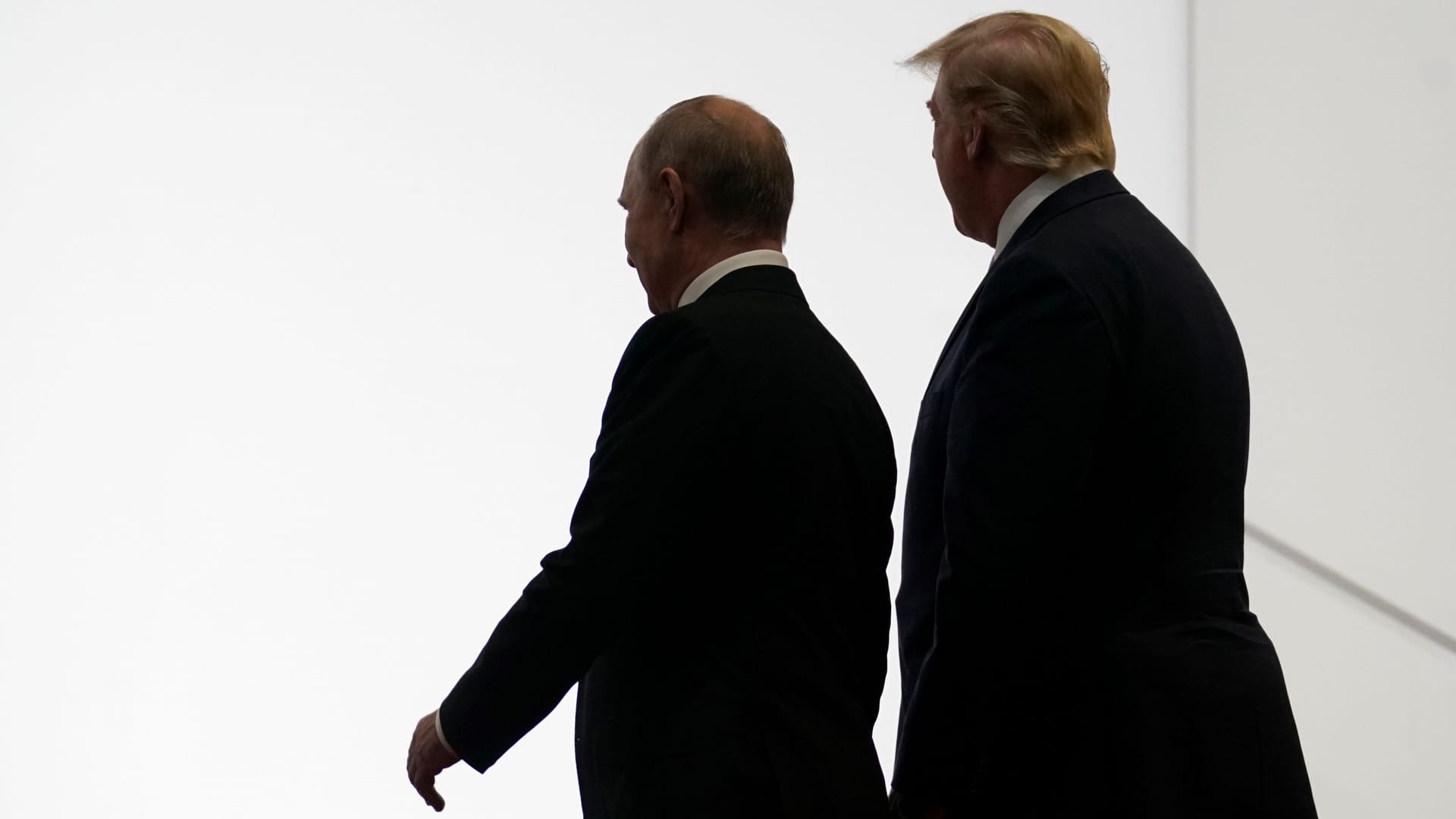 Zweiergespräche: Russlands Präsident Wladimir Putin und US-Präsident Donald Trump beim G20-Gipfel in Osaka, 2019 (Archivbild)