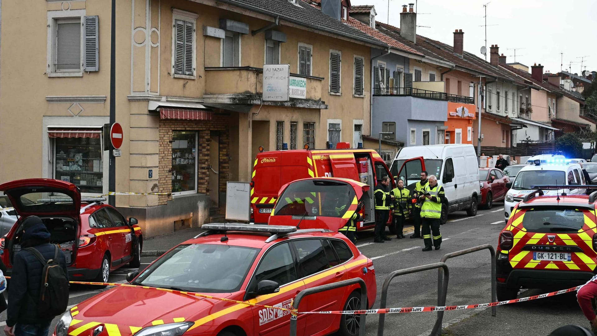 Mann greift Menschen auf Markt im Elsass an