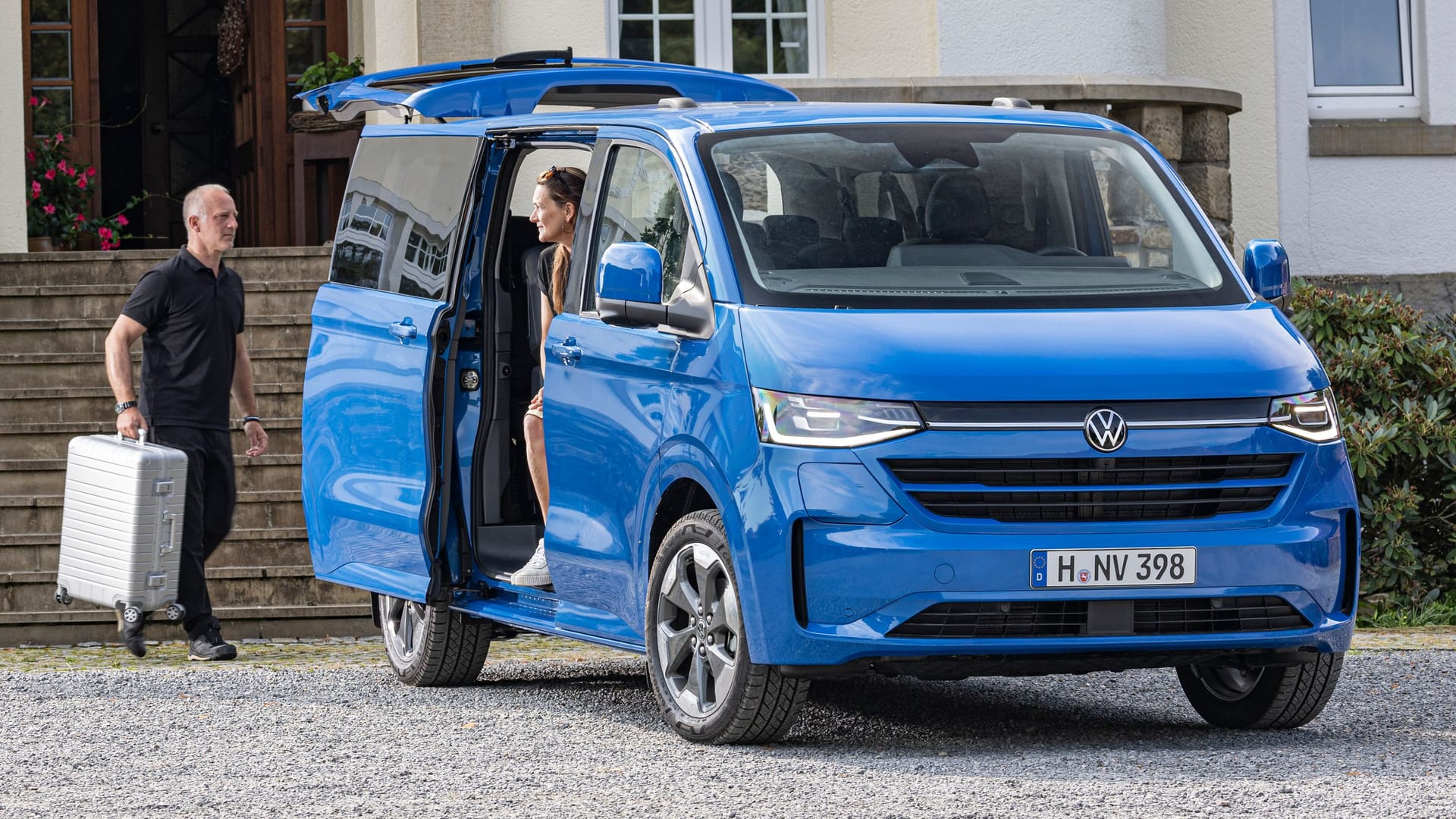 Für jeden Einsatzzweck: Den VW T7 gibt es als Kastenwagen, Kleinbus oder mit Pritsche.