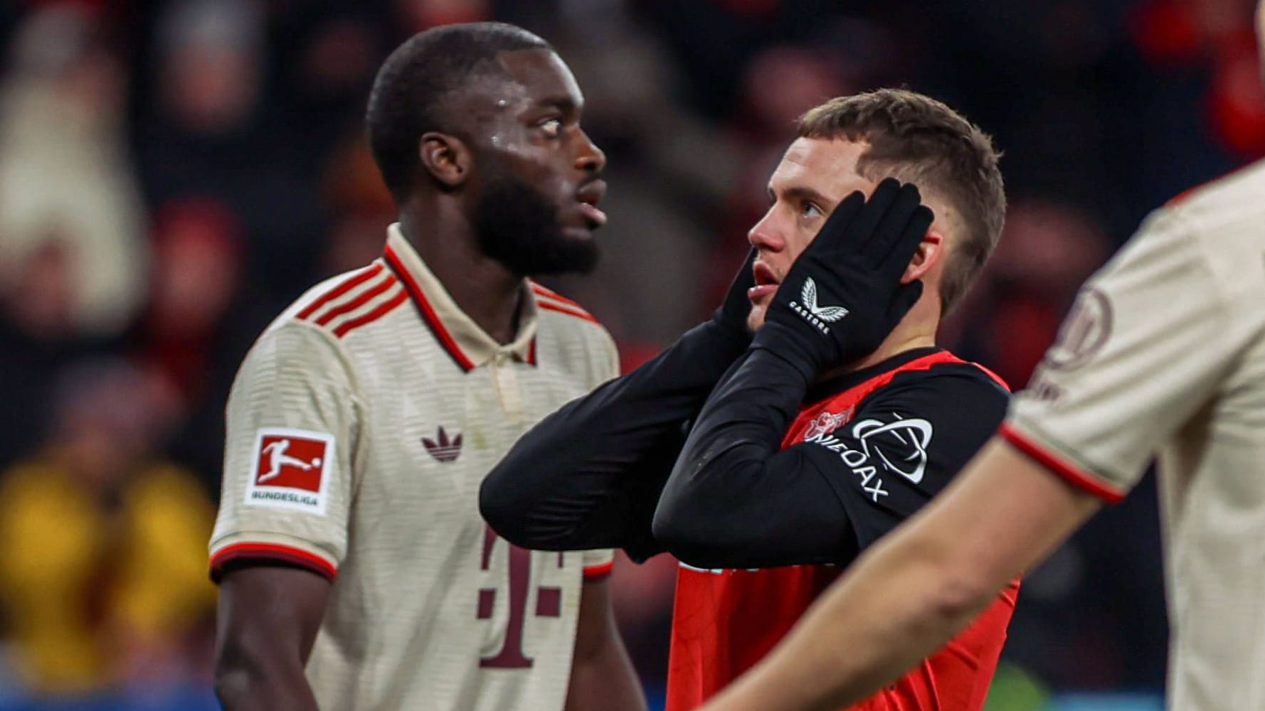 Dayot Upamecano und Florian Wirtz (r.): Der deutsche Meister zog direkt in die nächste Runde ein.