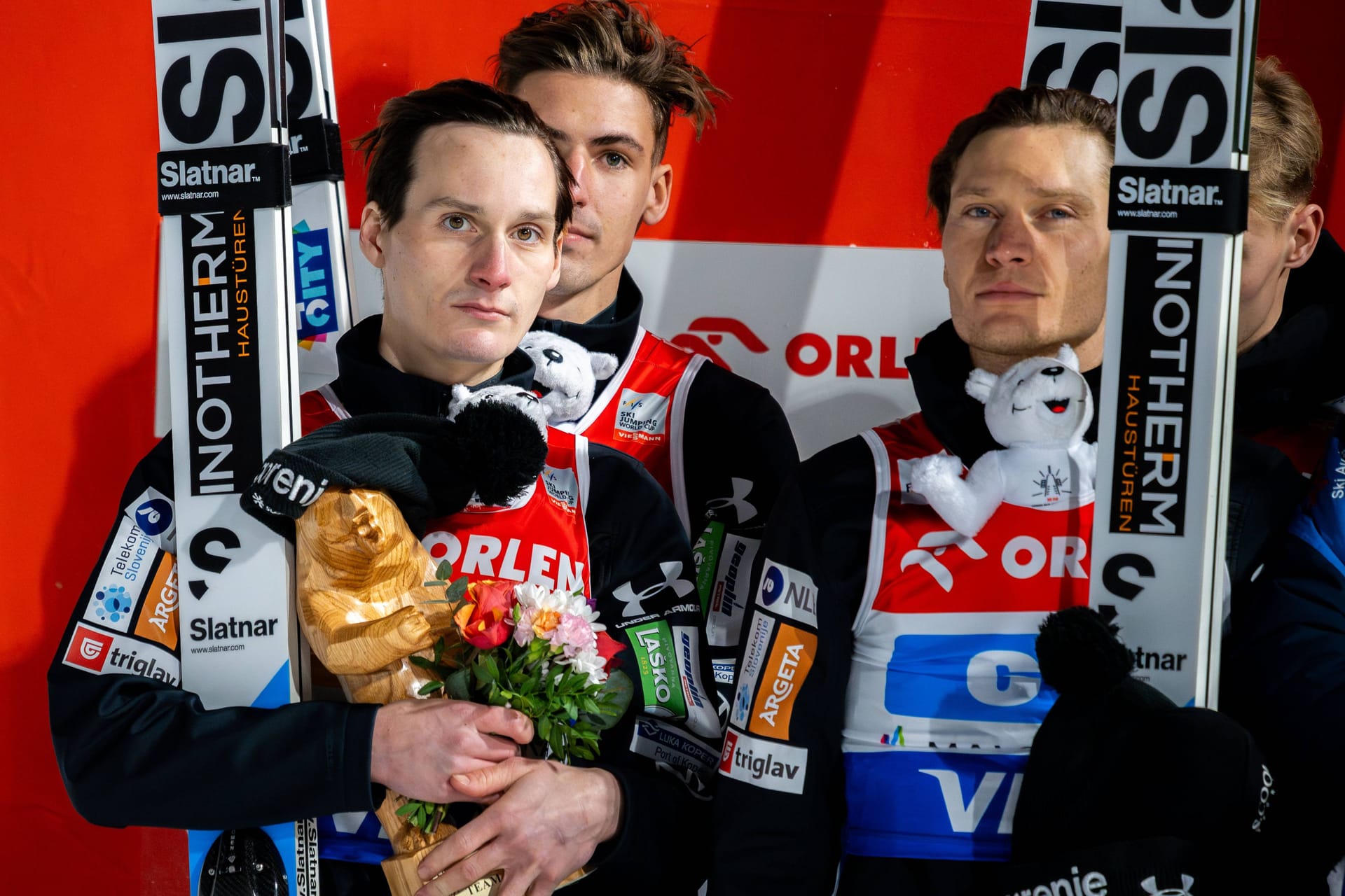 Lovro Kos, Timi Zajc und Domen Prevc (r.): Das slowenische Team.