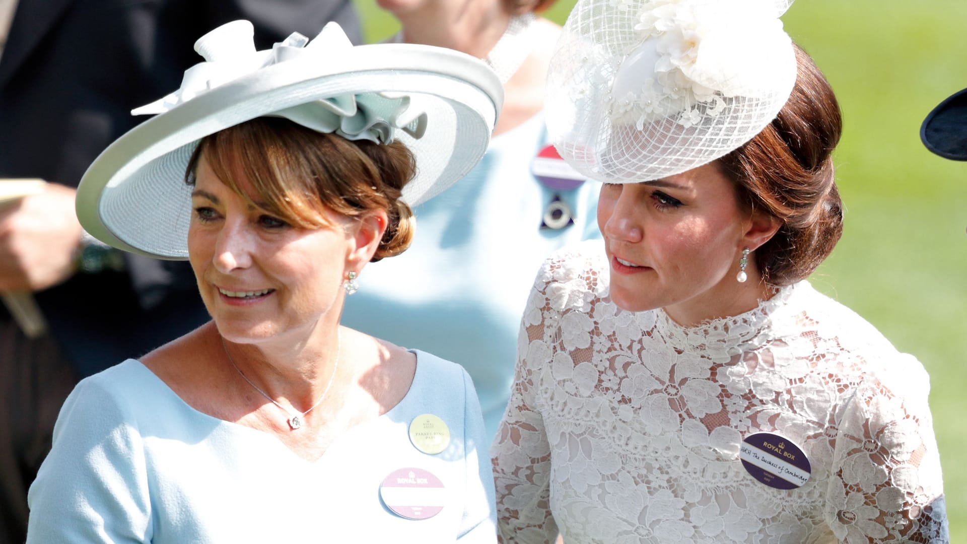 Carole Middleton und Prinzessin Kate: 2017 besuchten sie gemeinsam ein Pferderennen.