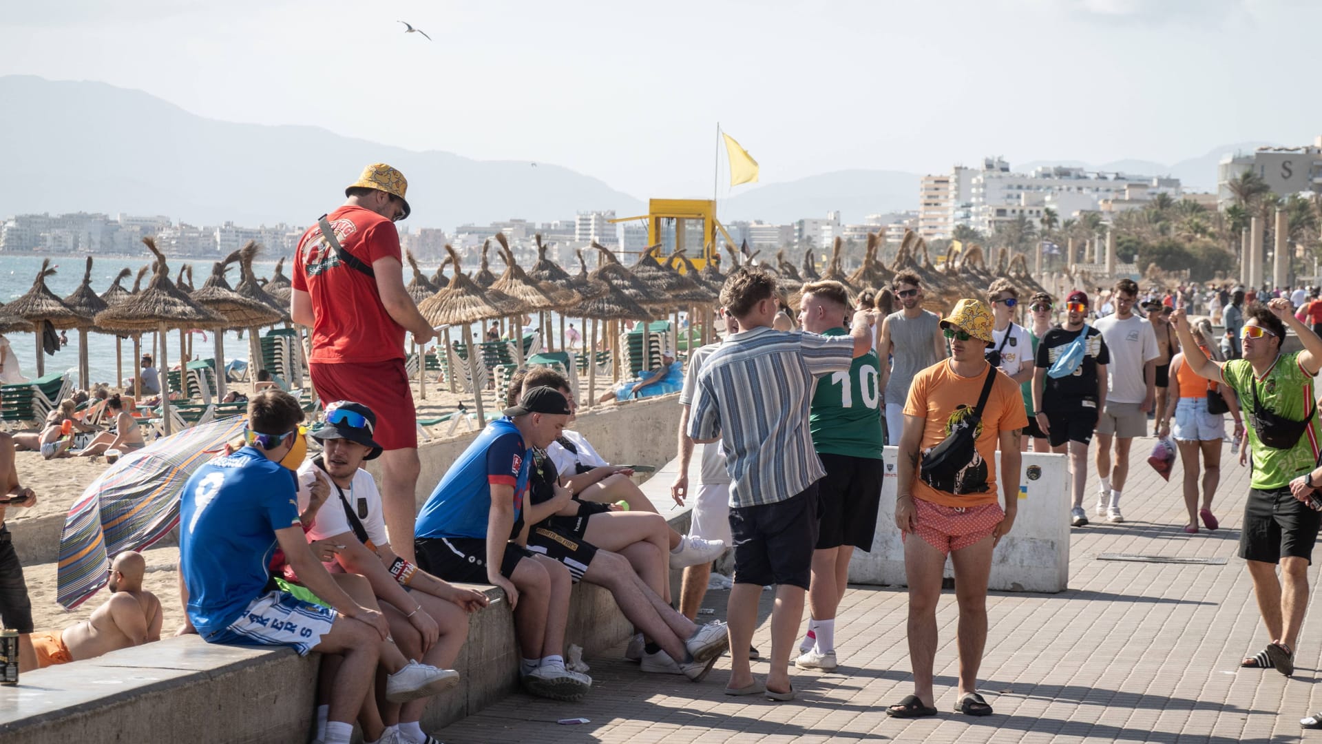 Die Promenade am Strand in Playa de Palma: Der offizielle Name könnte sich bald ändern.