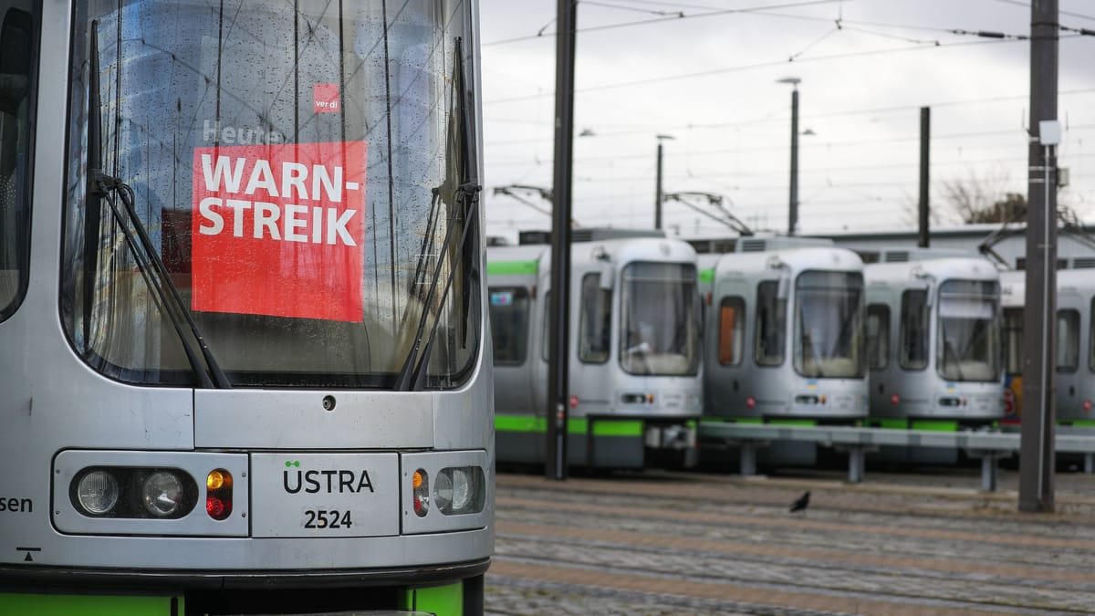 Streik in Hannover Busse und Bahnen der Üstra fallen am Dienstag aus