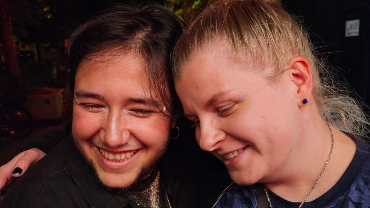 Cris Ortega und JJ Herdegen werden am Samstag als Moderatoren auf der Bühne stehen.