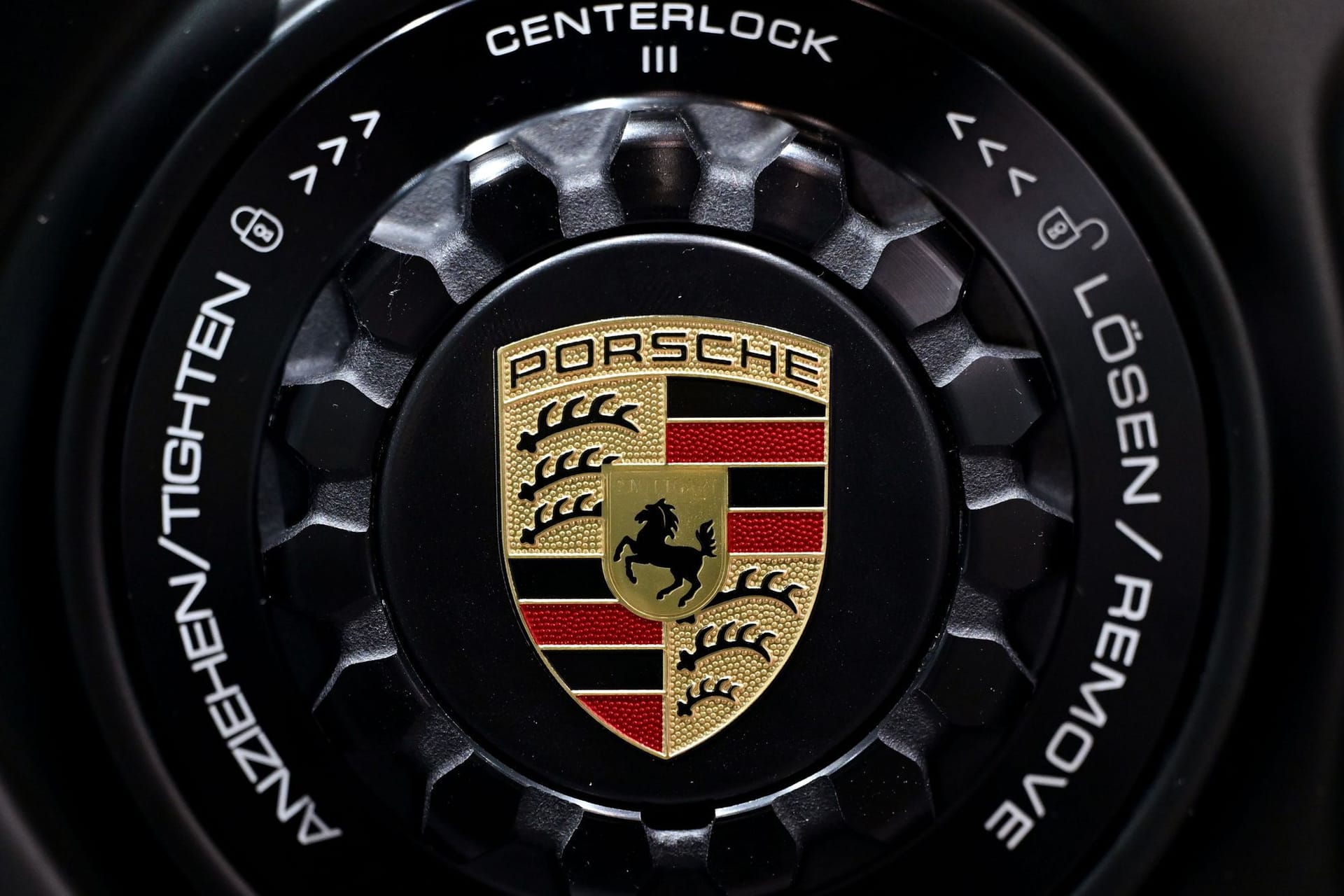 Porsche AG