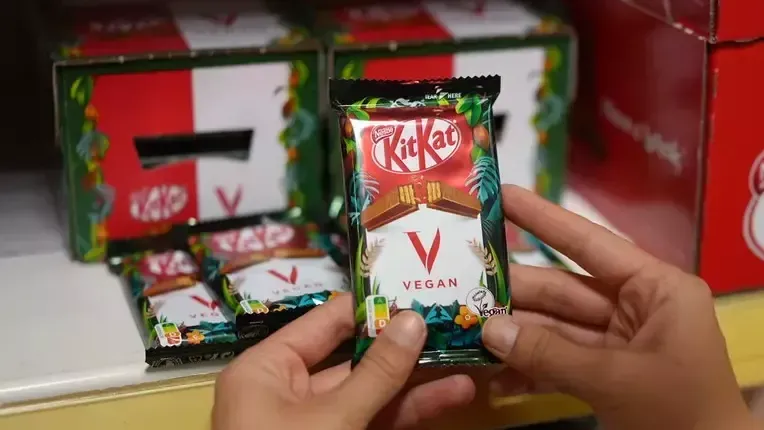 Kitkat Vegan: Die vegane Variante fiel durch seine grüne Verpackung auf.