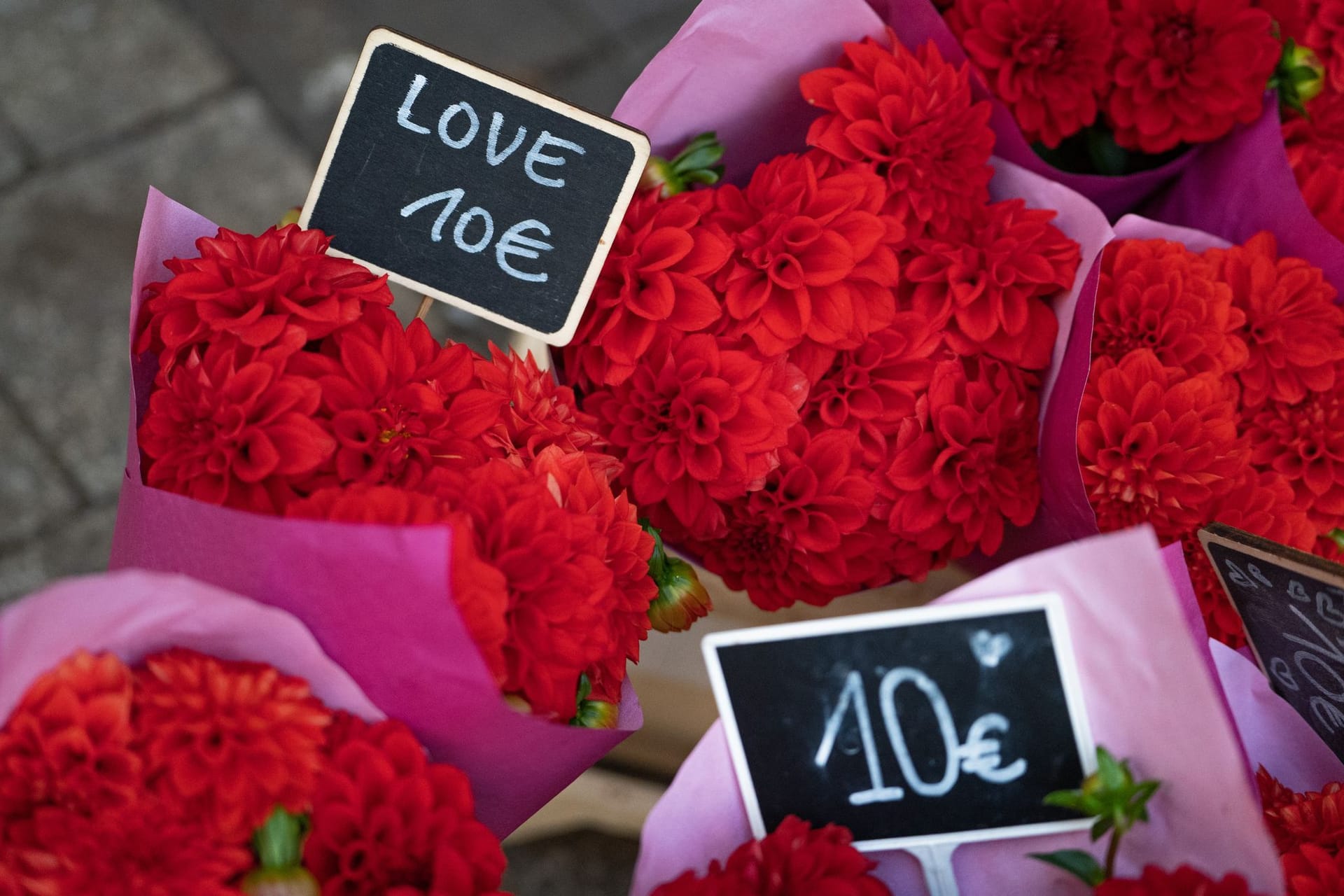 Valentinstag - Rote Blumensträuße