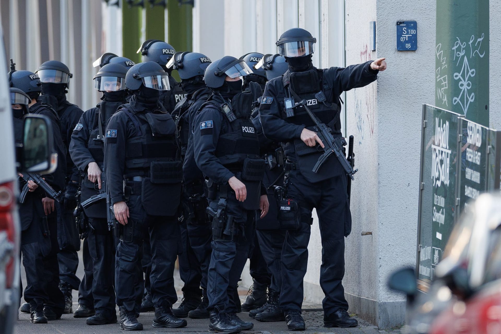 Großeinsatz der Polizei am Landgericht in Bielefeld