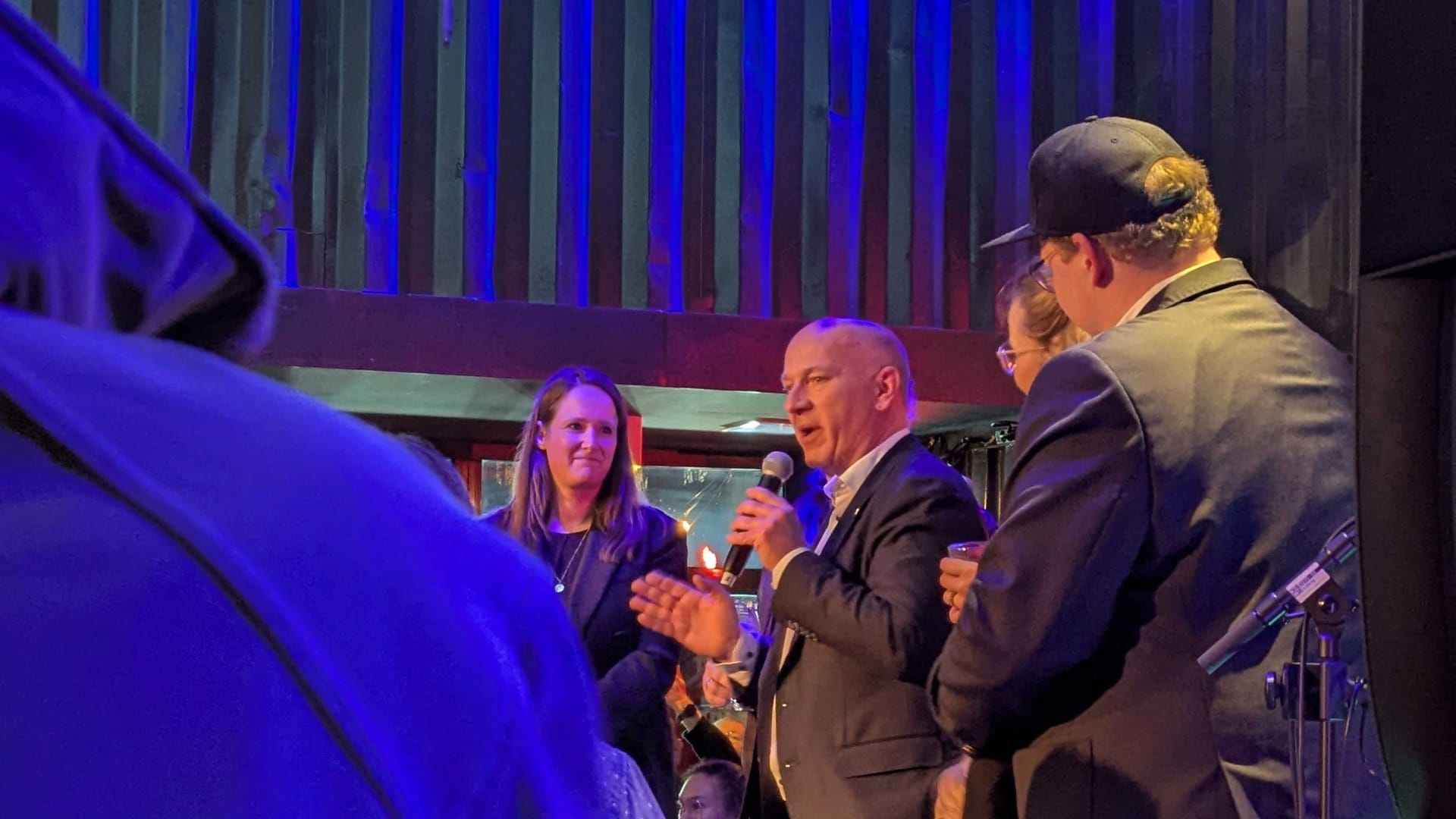 Auf dem Foto von links: BRLO-Gründerin Katharina Kurz und Kai Wegner bei der Feier zum zehnjährigen Jubiläum.