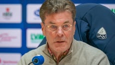 Bundesliga-Trainer verkündet Transfer auf Pressekonferenz