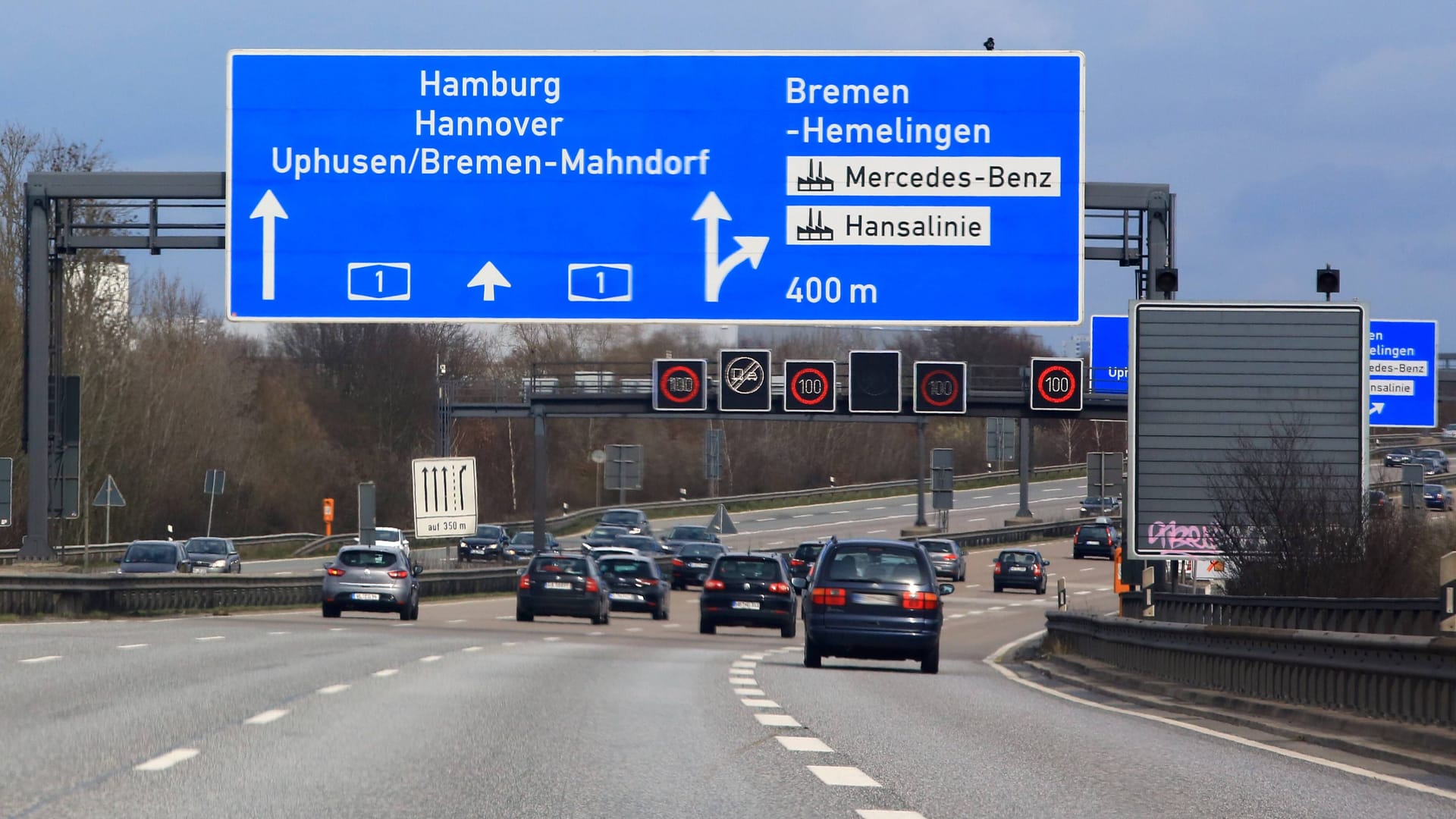 Die A1 Richtung Hamburg: Der Blitzer schnappte im Jahr 2024 am häufigsten zu. Die A1 Richtung Hamburg: Der Blitzer schnappte im Jahr 2024 am häufigsten zu.