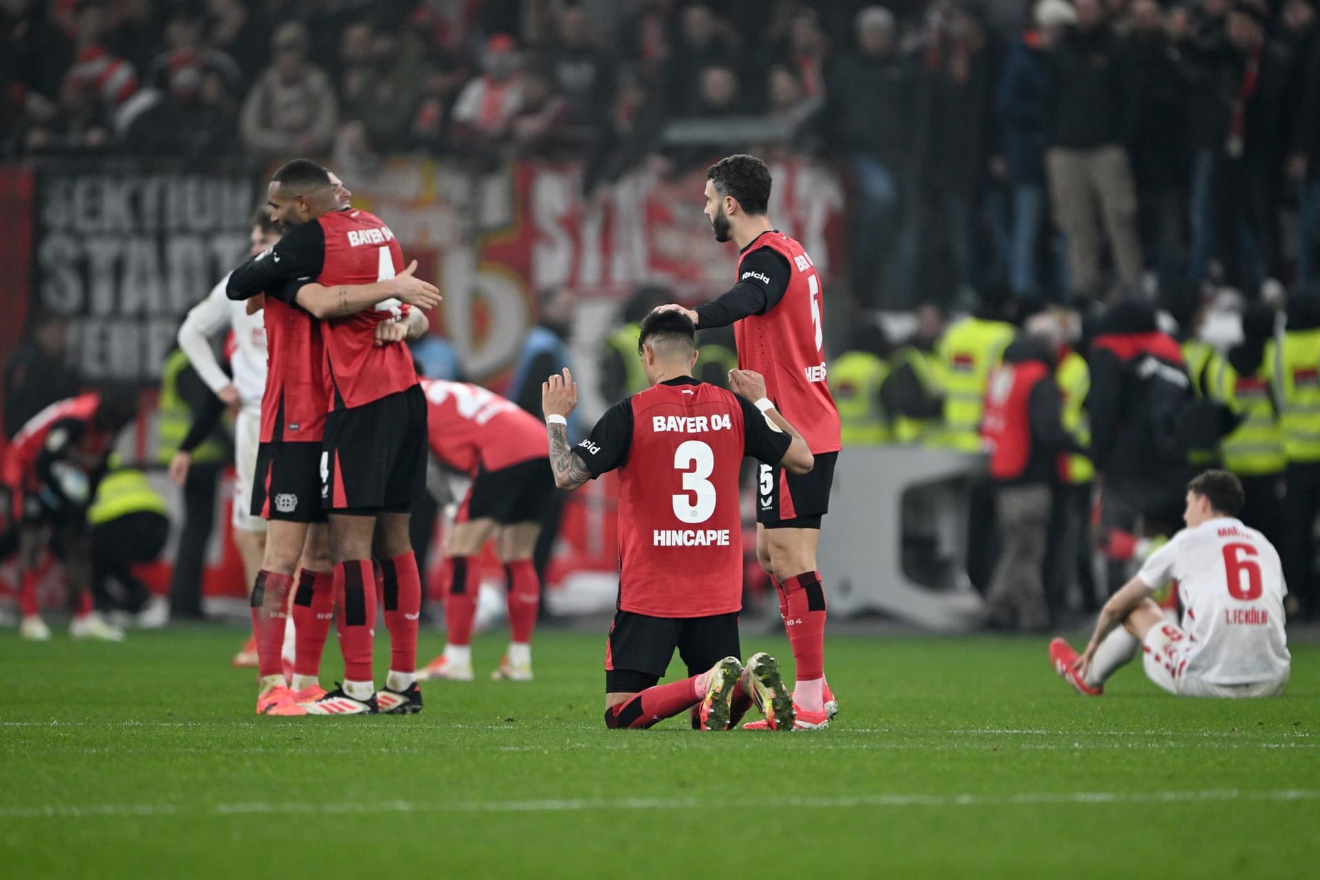 Bayer Leverkusen - 1. FC Köln