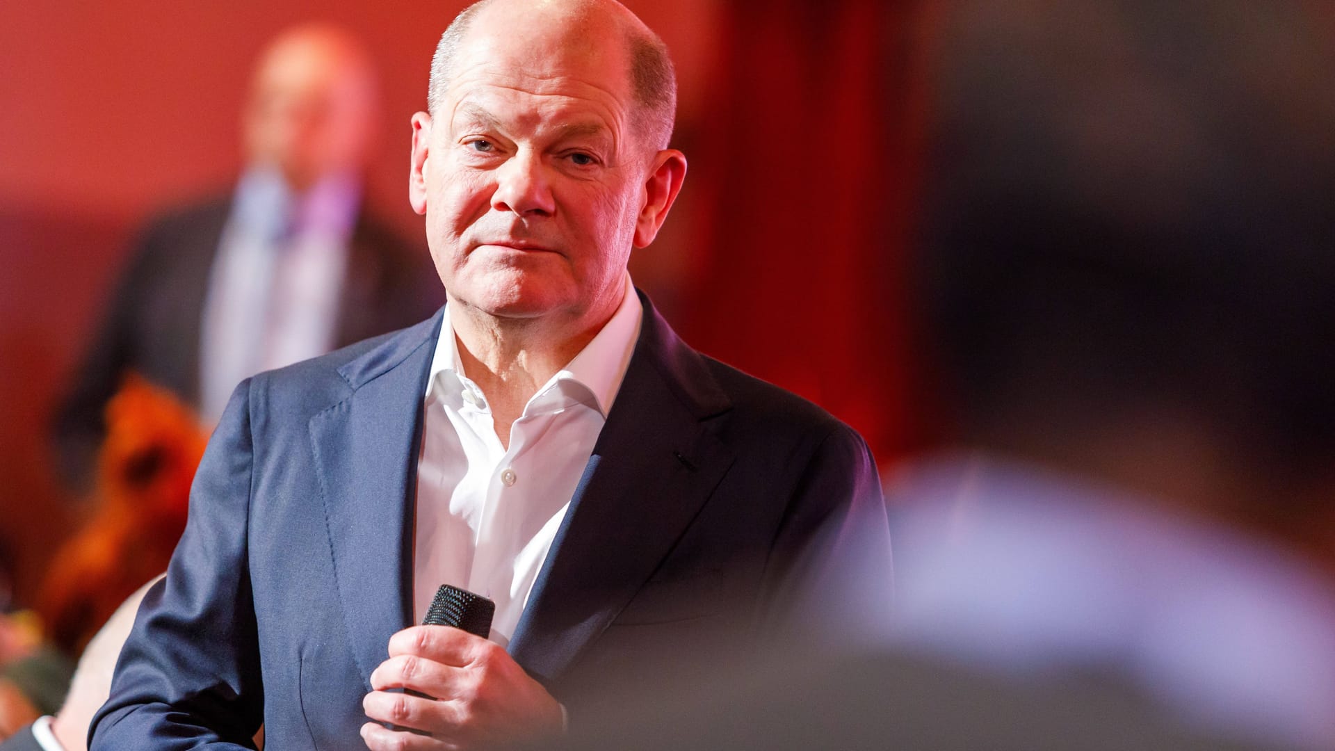 Olaf Scholz (SPD) spricht bei einer Wahlkampfveranstaltung in Cottbus.