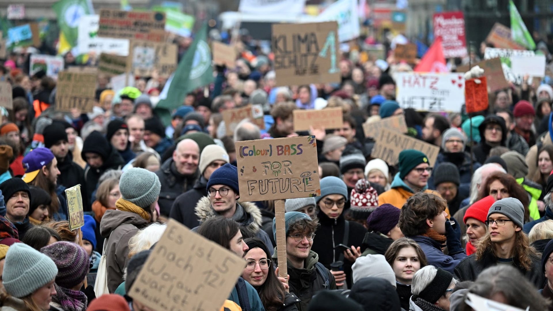 Tausende in NRW für Klimaschutz auf der Straße