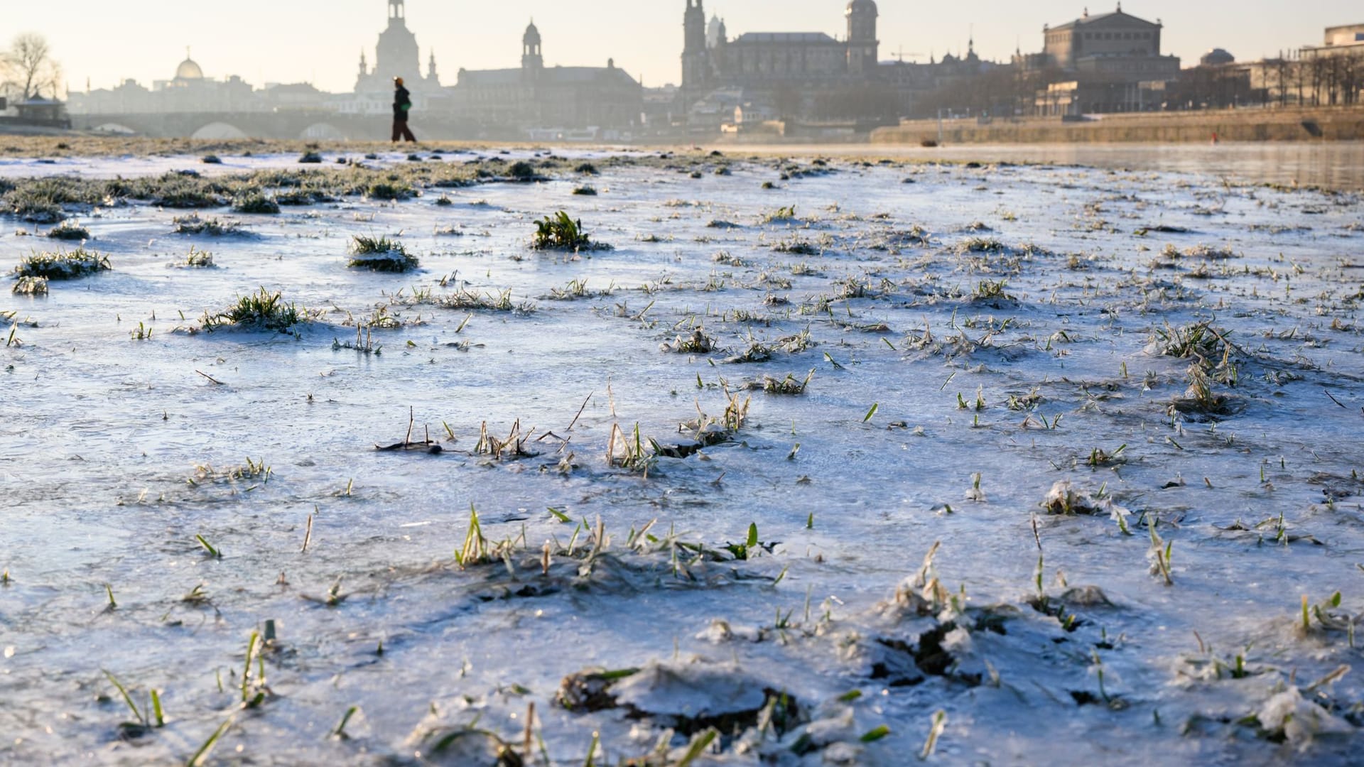 Frost in Dresden: Es bleibt kalt im Land.