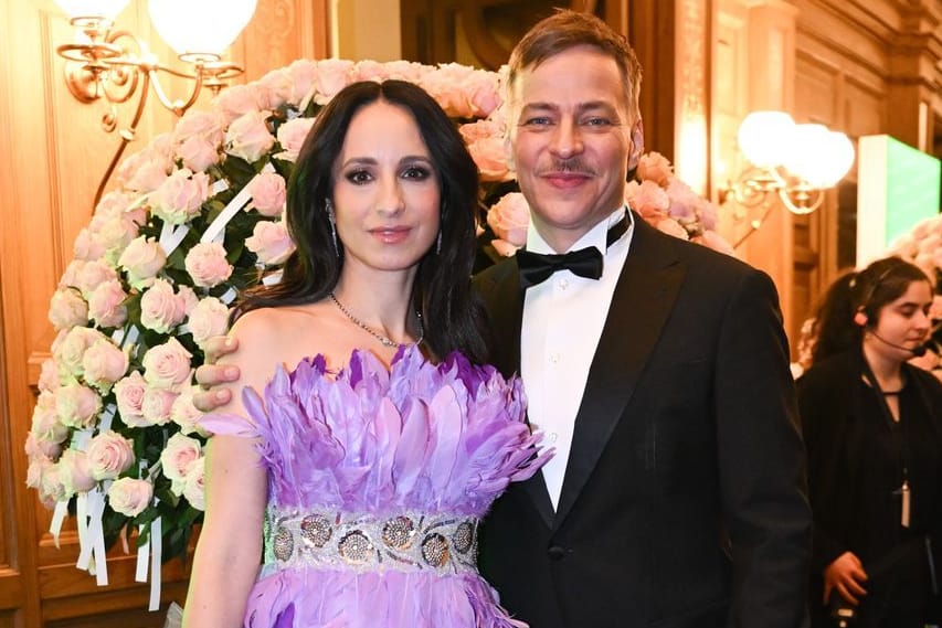 Stephanie Stumph (l.) und Tom Wlaschiha: Die Schauspieler führten als Moderatoren durch den Semperopernball.