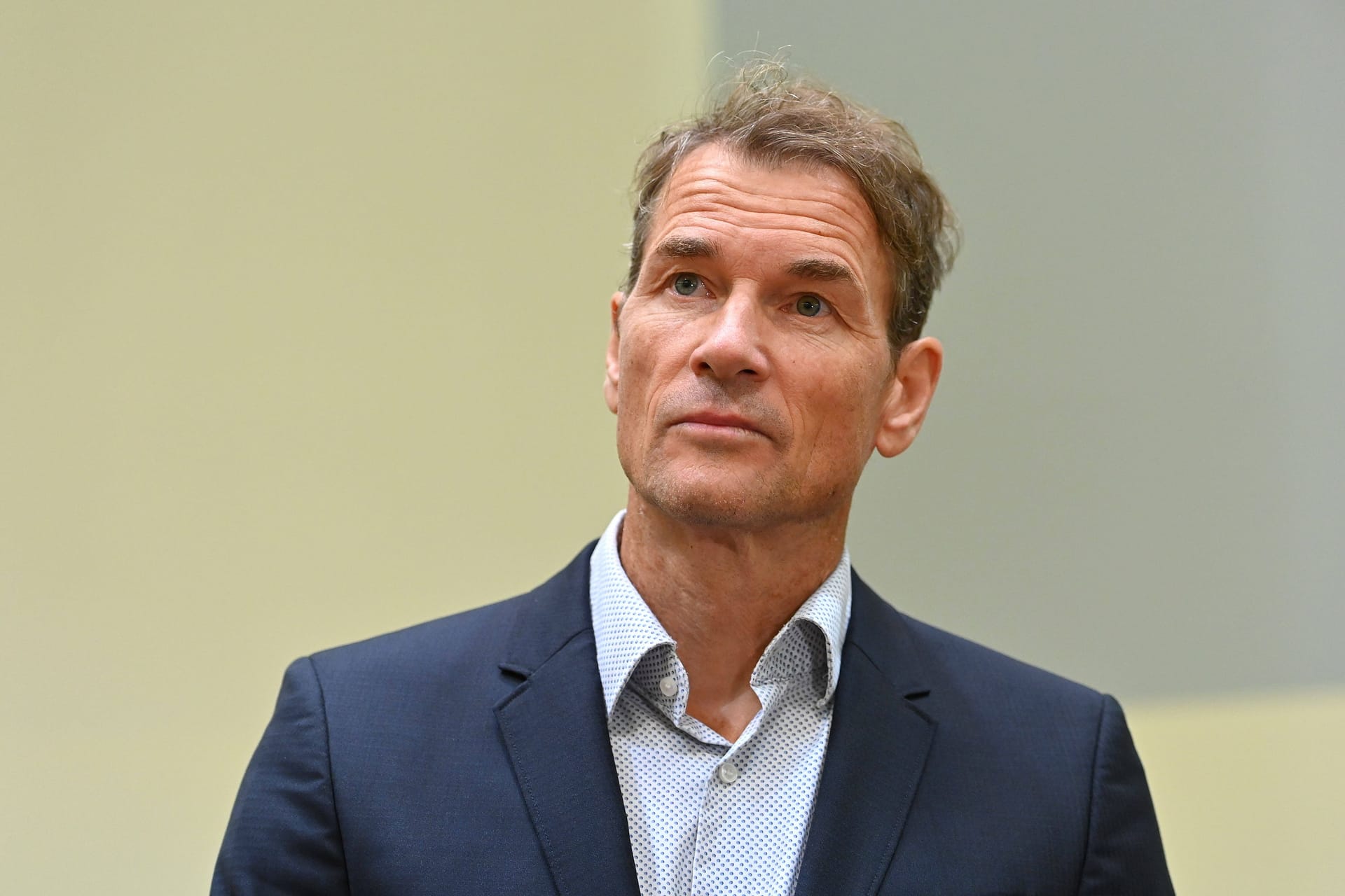 Jens Lehmann vor Gericht (Archivbild): Dem Ex-Nationaltorwart droht erneut juristischer Ärger.