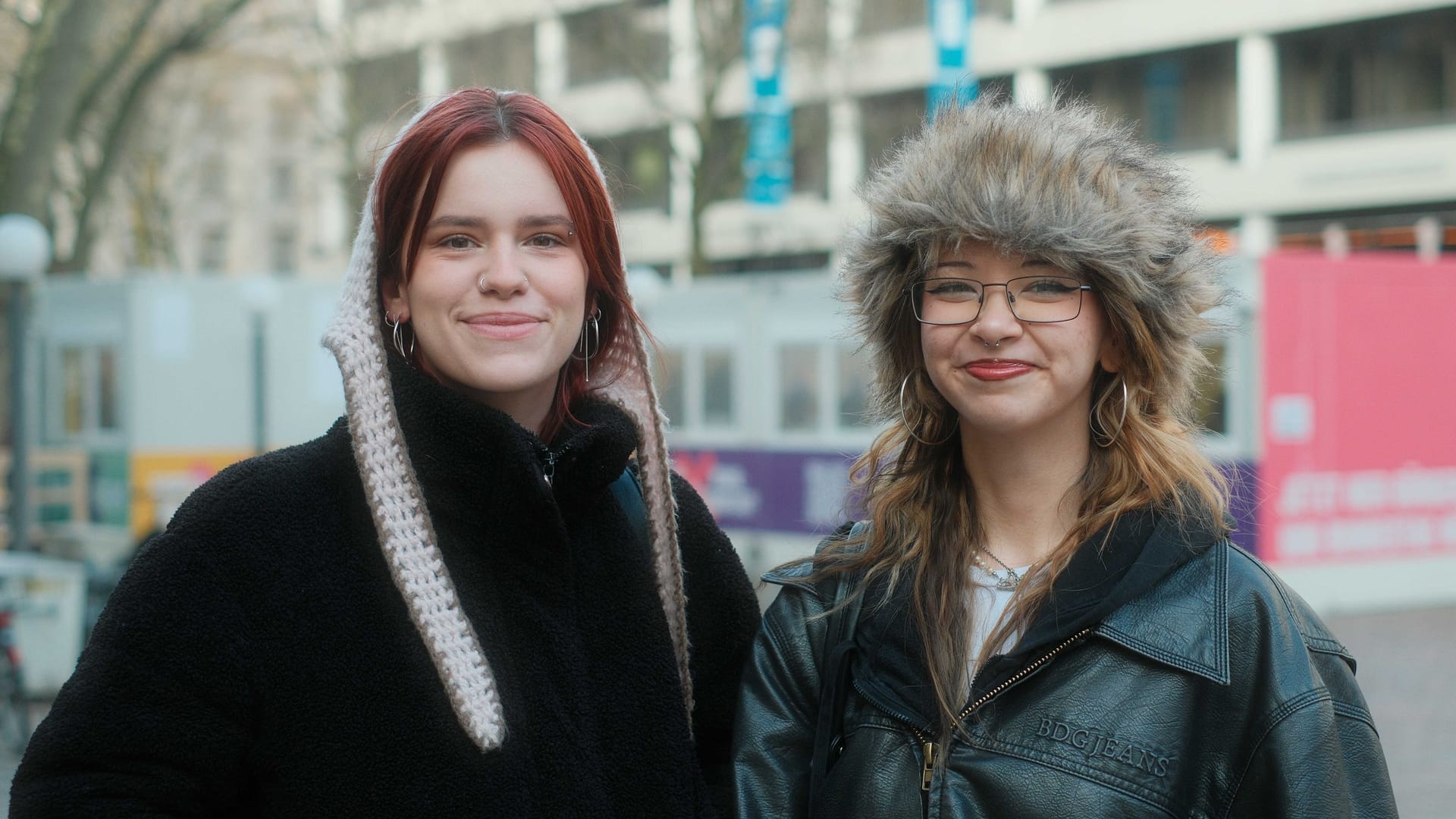 Meloe und Regina aus Hamburg: Sie wünschen sich mehr Vielfalt im Bundestag.