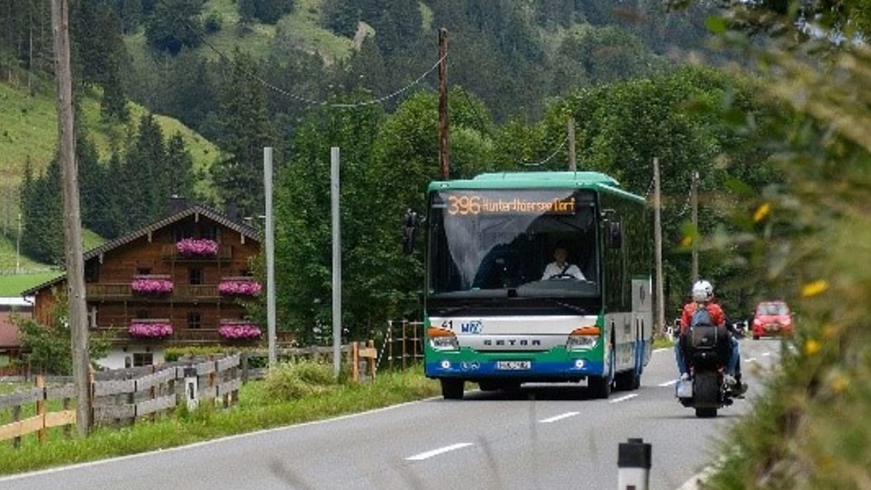 Münchner Bergbus soll auch an Feiertagen fahren