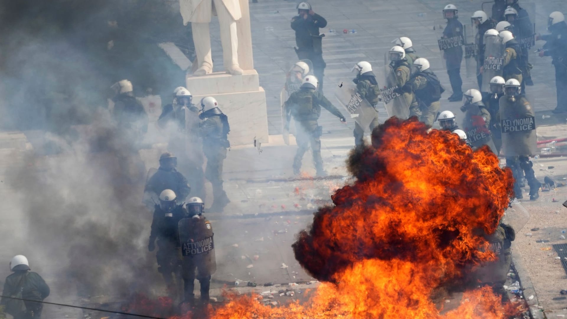 Streik und Demonstrationen nach Zugunglück in Griechenland