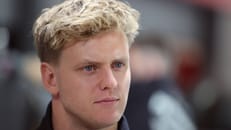 Sohn Mick ehrt Michael Schumacher mit speziellem Helm