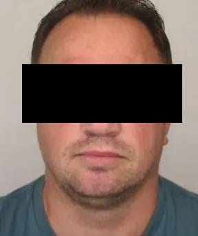 Mit einem Foto fahndete die Polizei nach dem Bruder eines erschossenen Profixboxers.