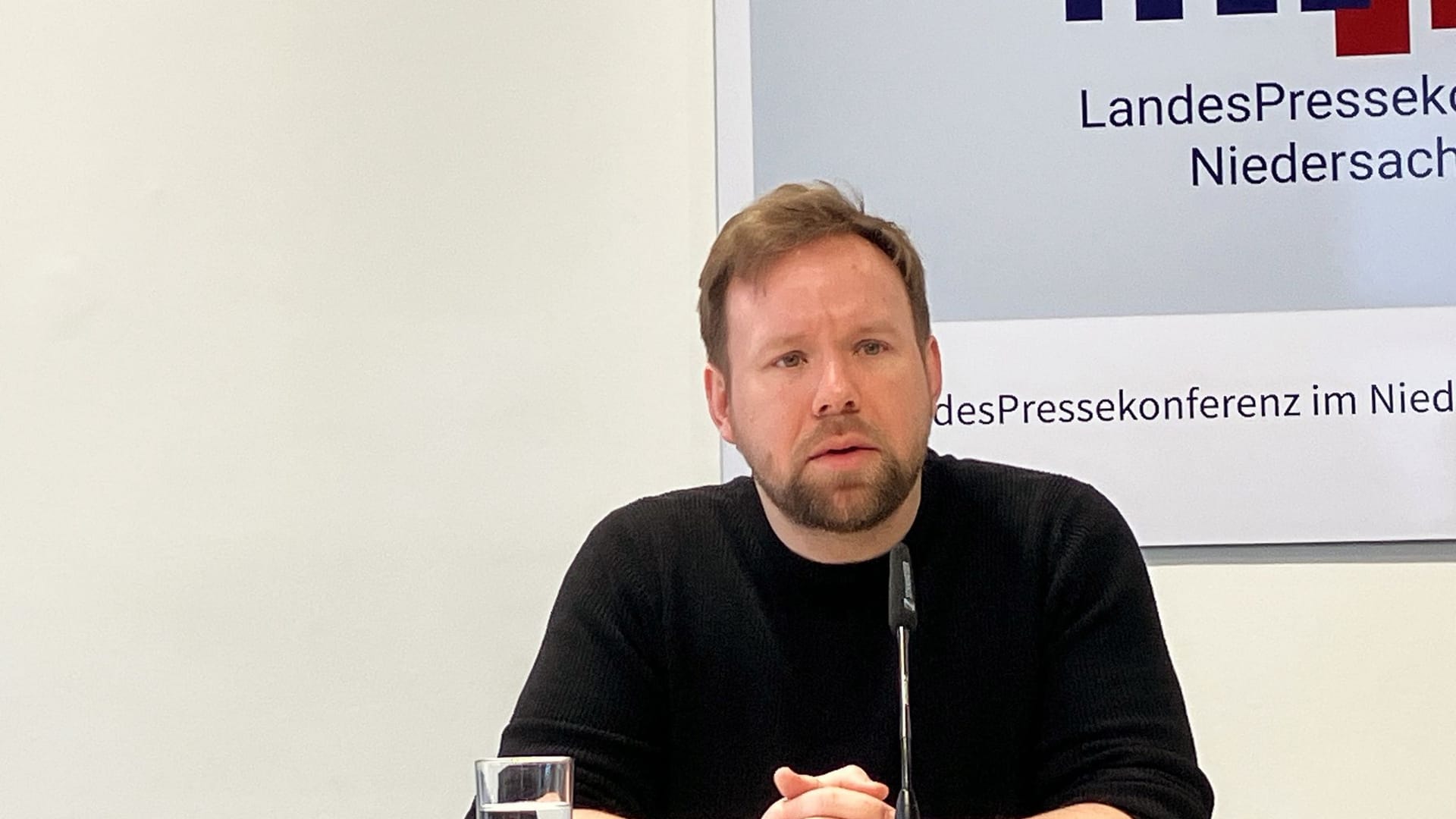 Thorben Peters: Der niedersächsische Landeschef der Partei Die Linke, beobachtet eine "Demokratiesehnsucht" bei jungen Menschen.