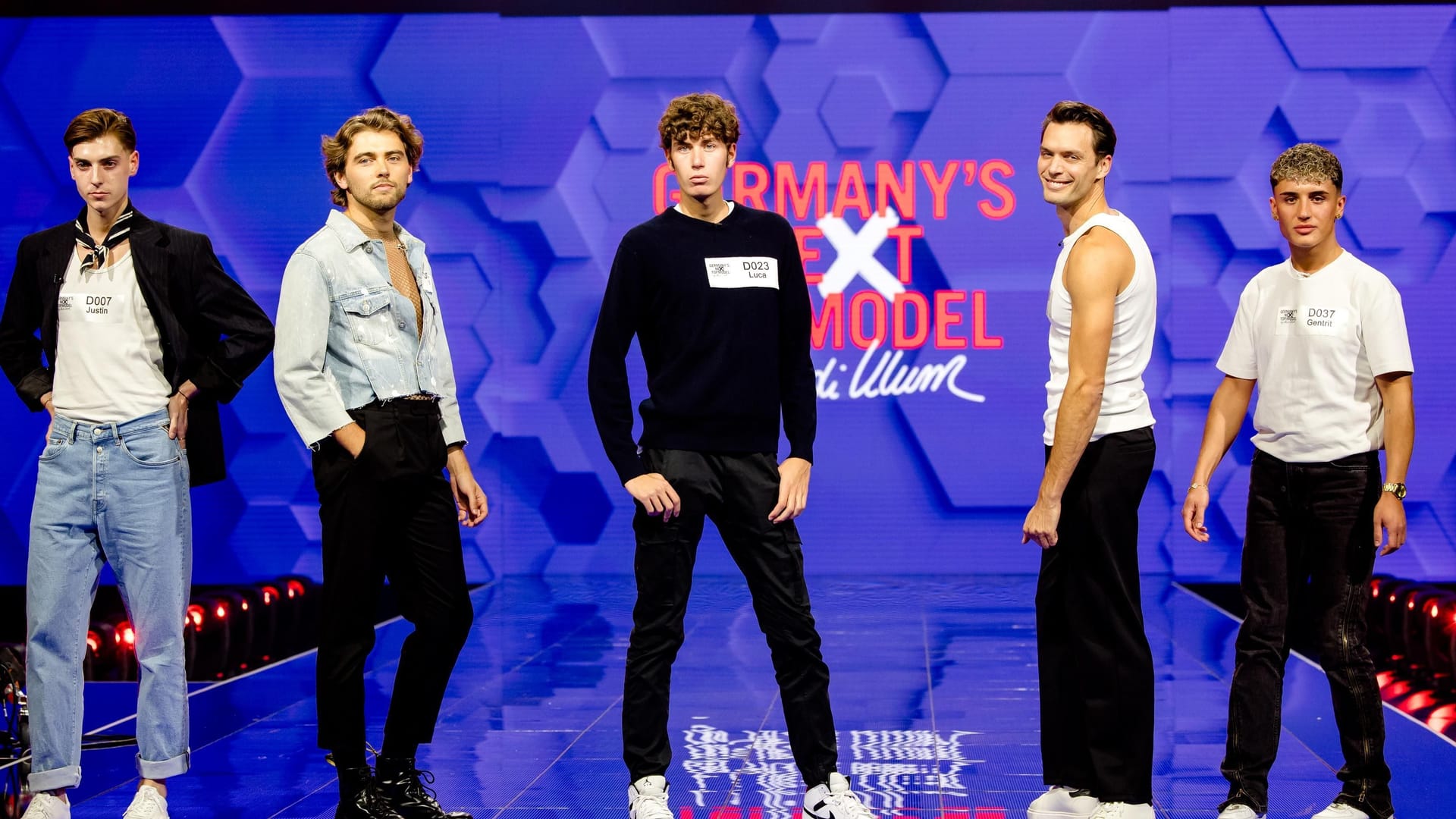 Die Kölner Justin (1.v.l.) und J.J. (2.v.r.) treten bei den Male Models an.