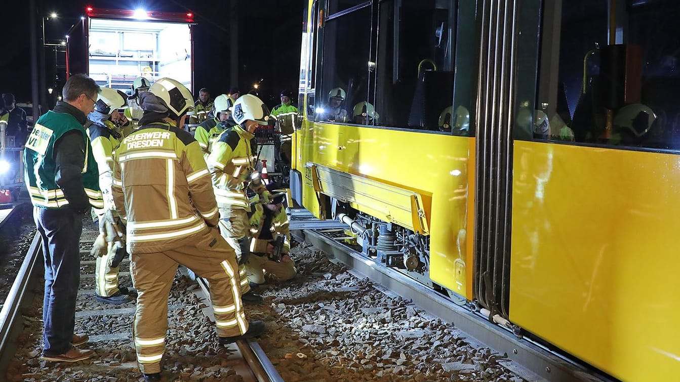 In Coswig ist nach einem Sabotageakt eine Straßenbahn entgleist.