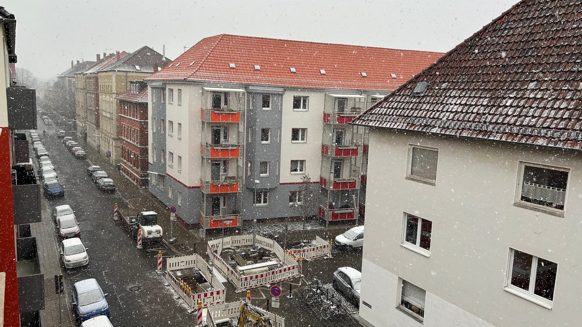 Schnee in Braunschweig: Am Dienstag wurde es schon am frühen Nachmittag weiß.